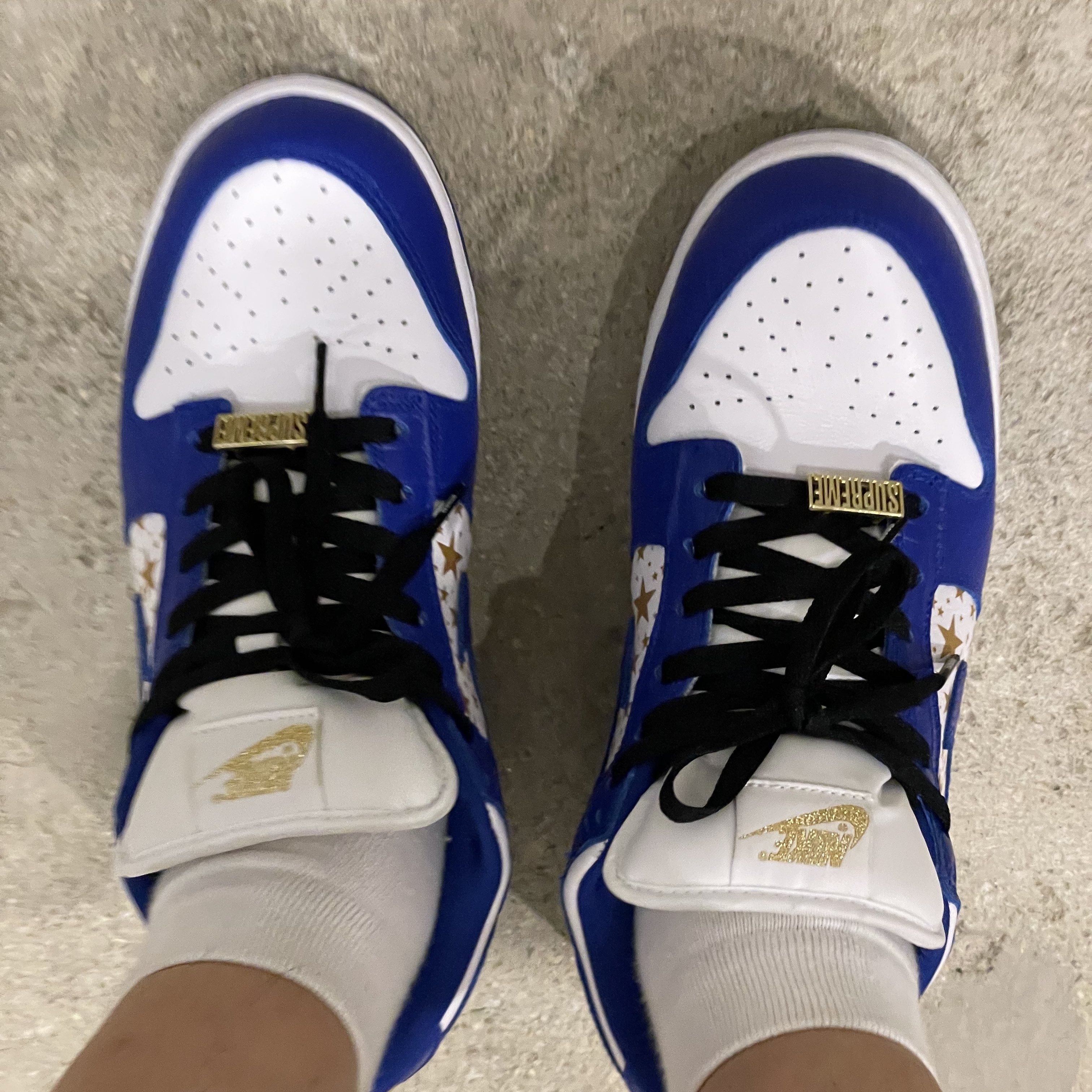 Nike x Supreme SB Dunk Low Hyper Blue 착용 스타일