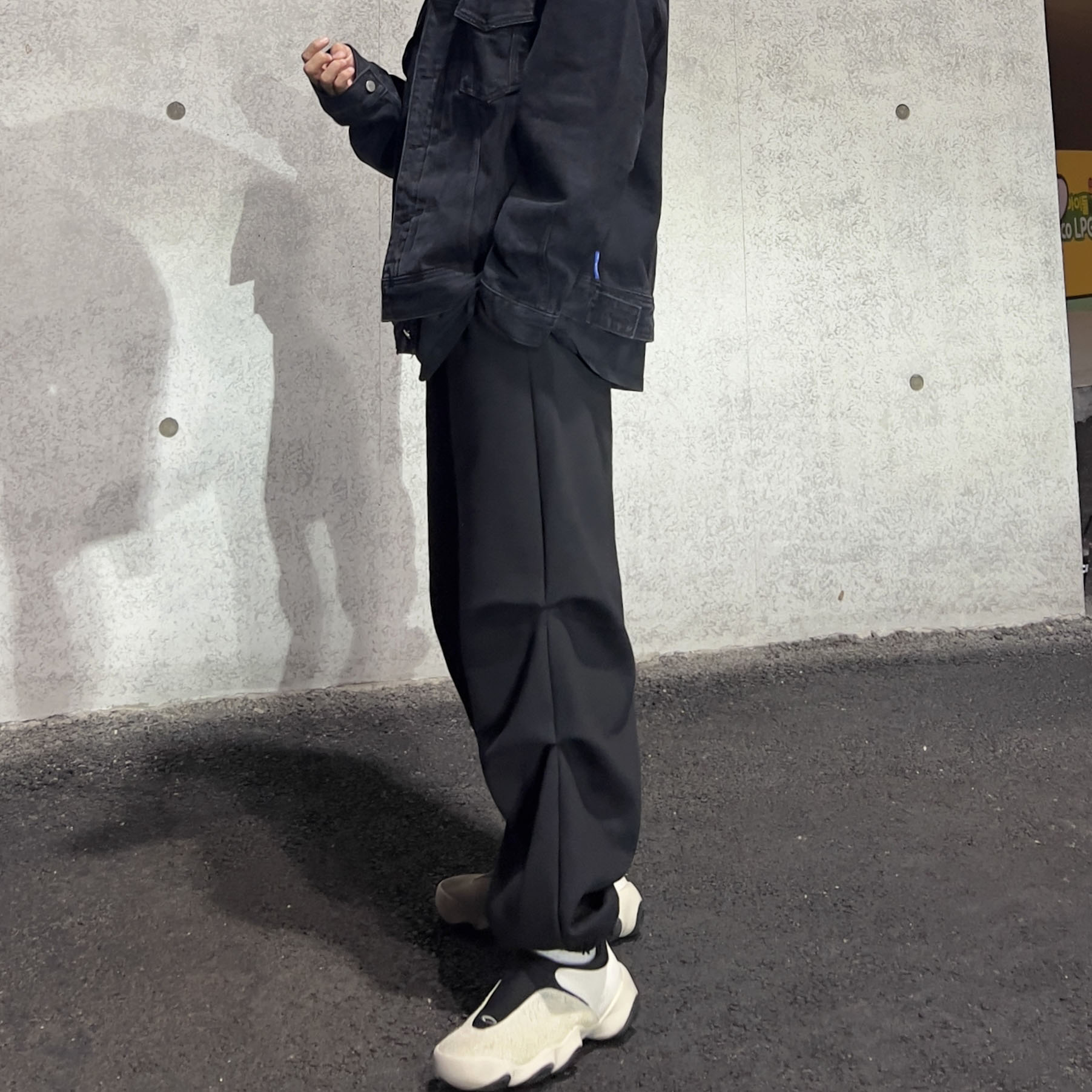 Oakley Factory Team x Brain Dead Flesh Milk Black 착용 스타일 - 3