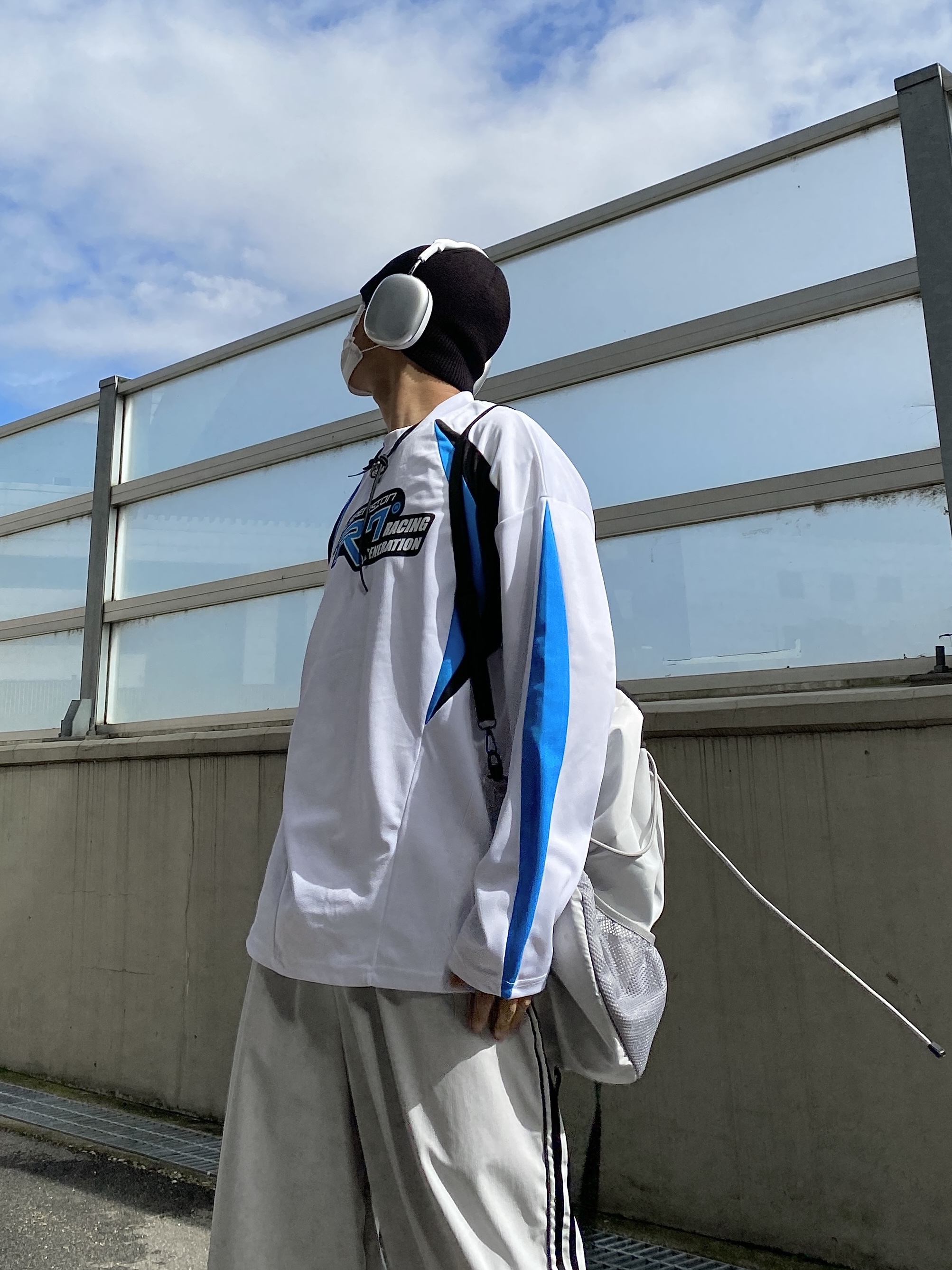 Apple AirPods Max Lightning Silver (Korean Ver.), Maison Mihara Yasuhiro Blakey OG Sole Leather Low-top Sneakers Black 착용 스타일 - 2