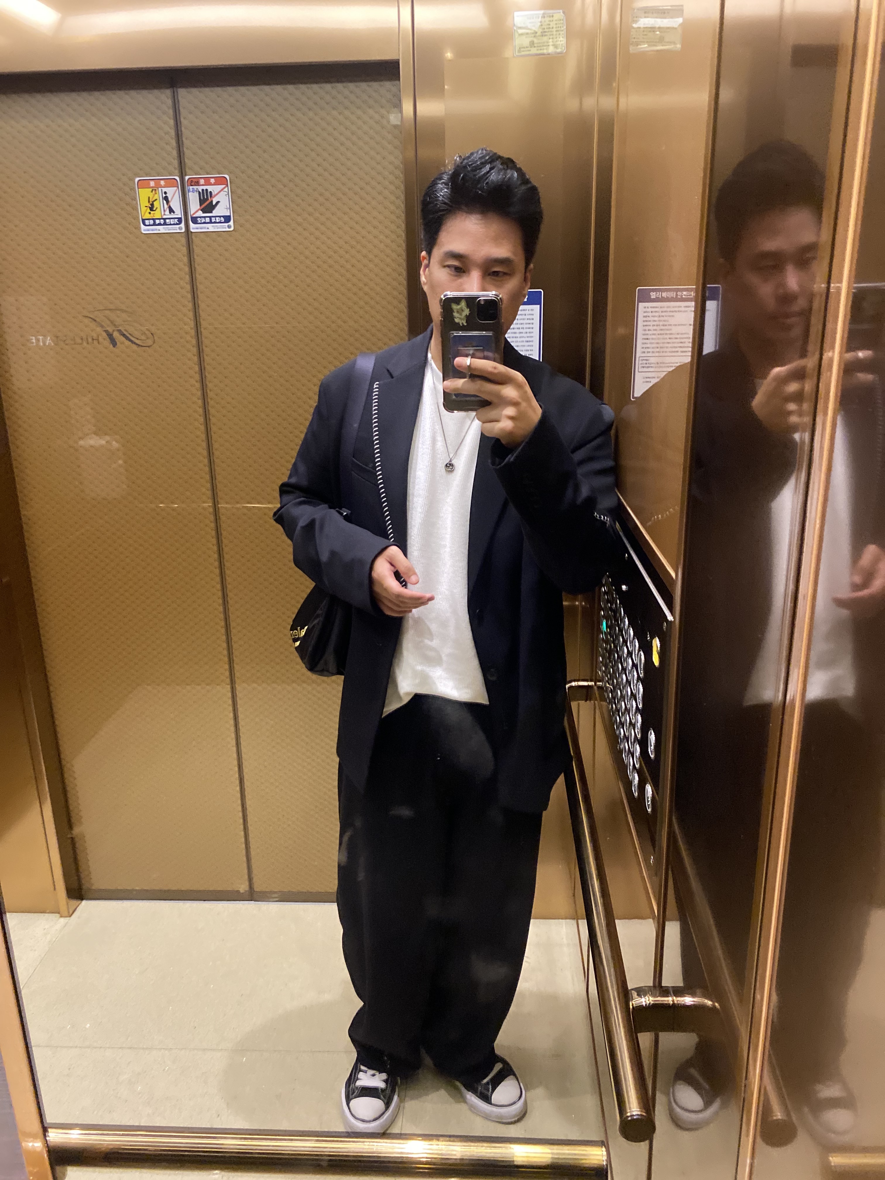 Maison Mihara Yasuhiro Peterson OG Sole Canvas Low Sneakers Black 착용 스타일