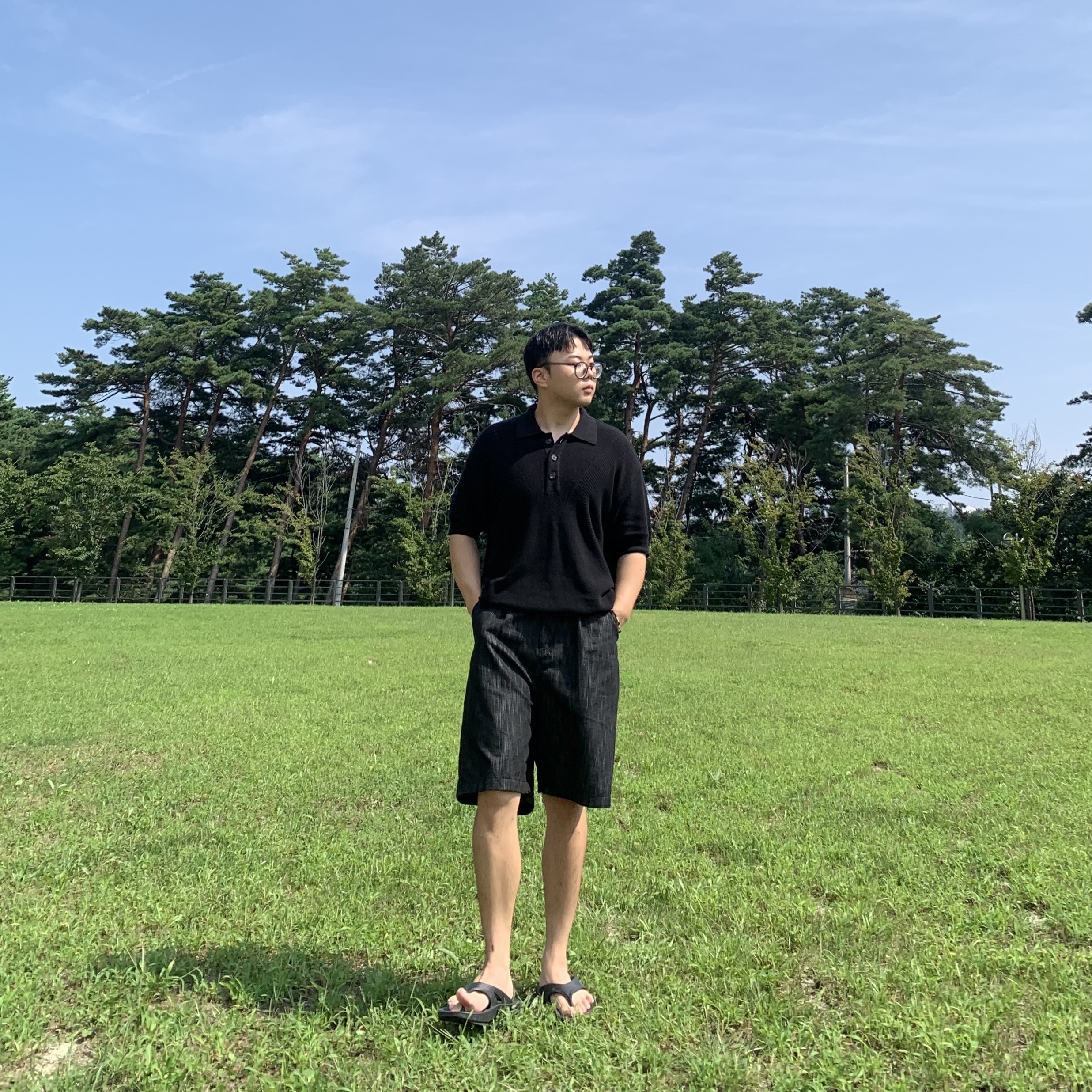 Oofos OOriginal Black 착용 스타일
