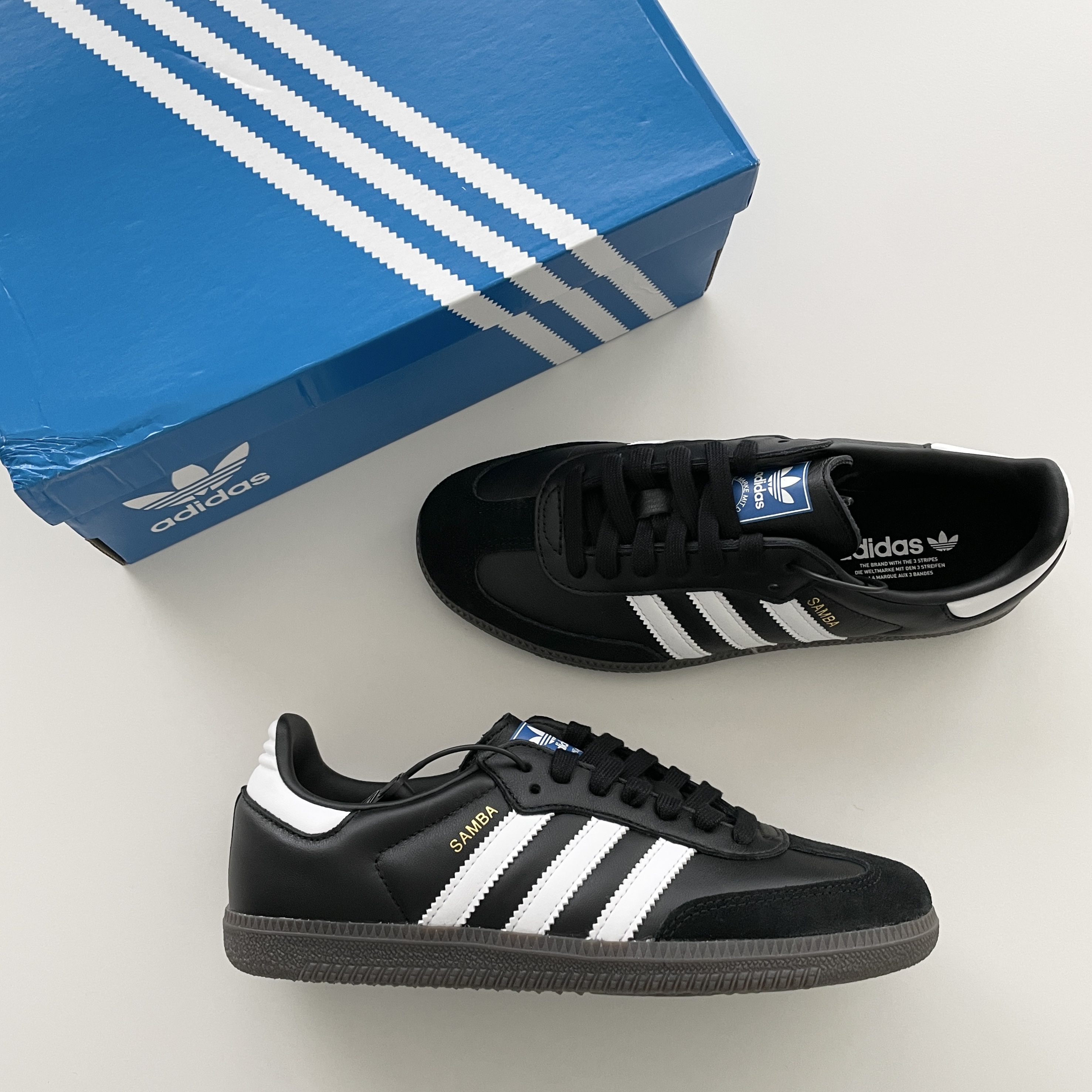 Adidas Samba OG Black White Gum 착용 스타일 - 1