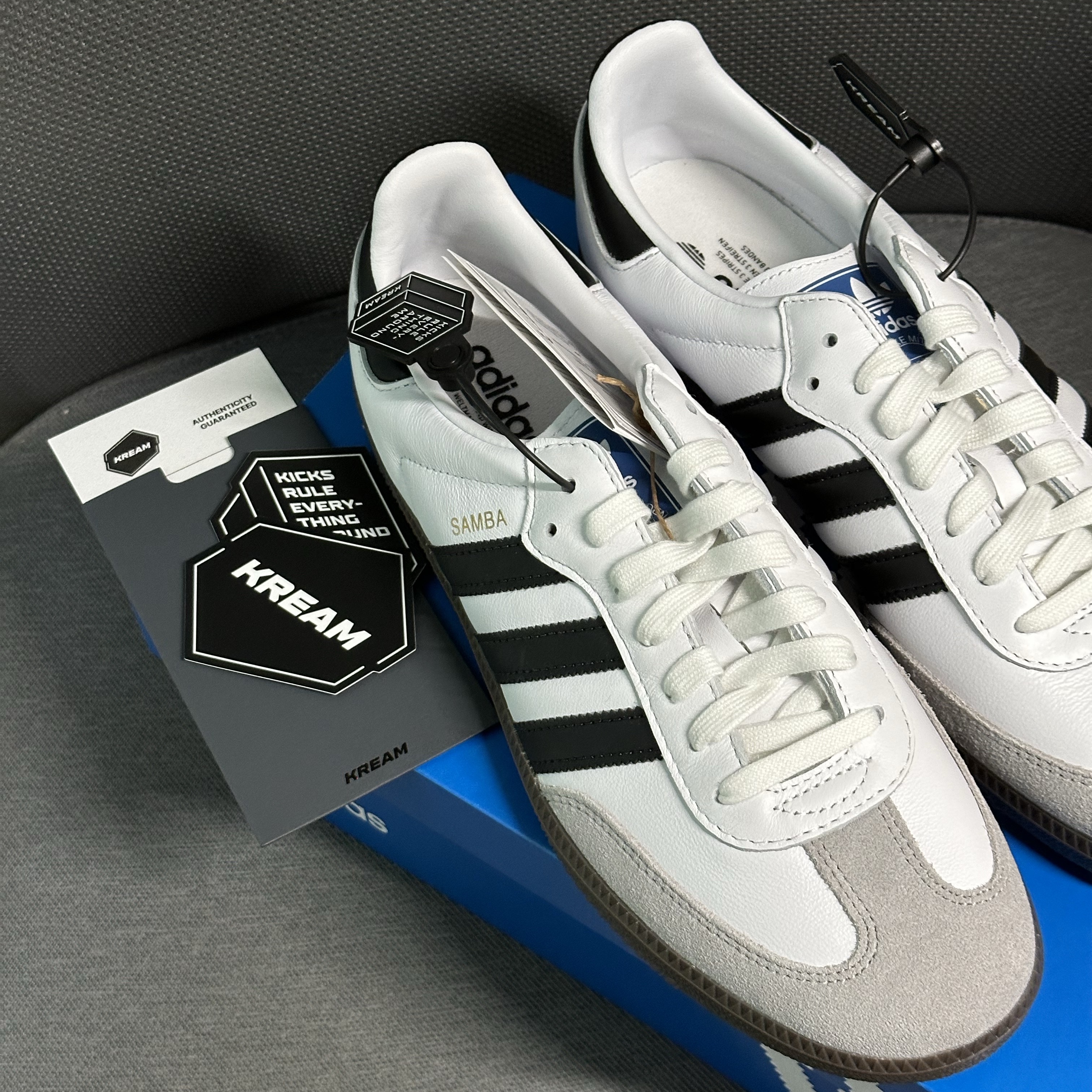 Adidas Samba OG Cloud White 착용 스타일