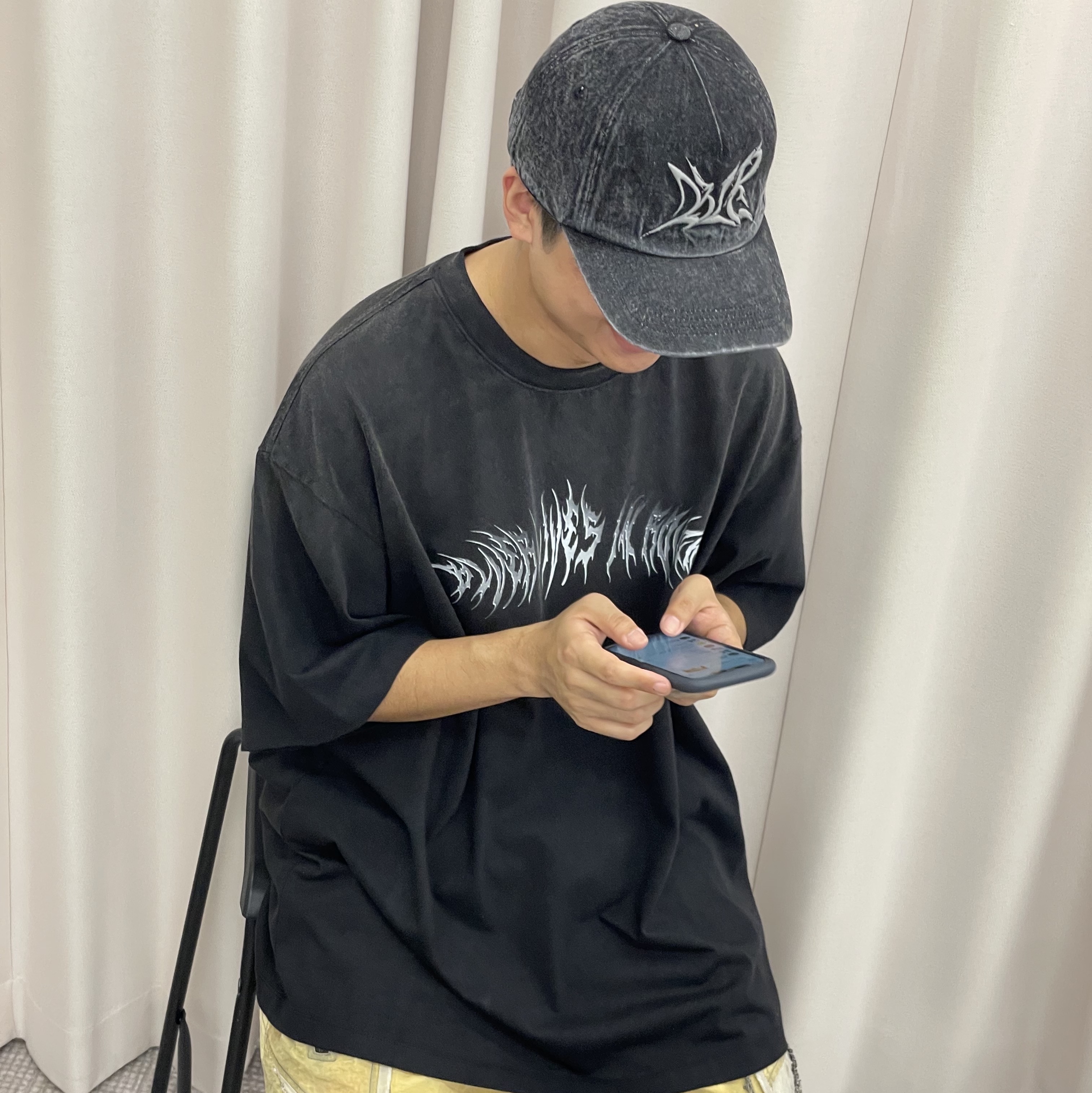 BLR Embroidery Cap Grey 착용 스타일
