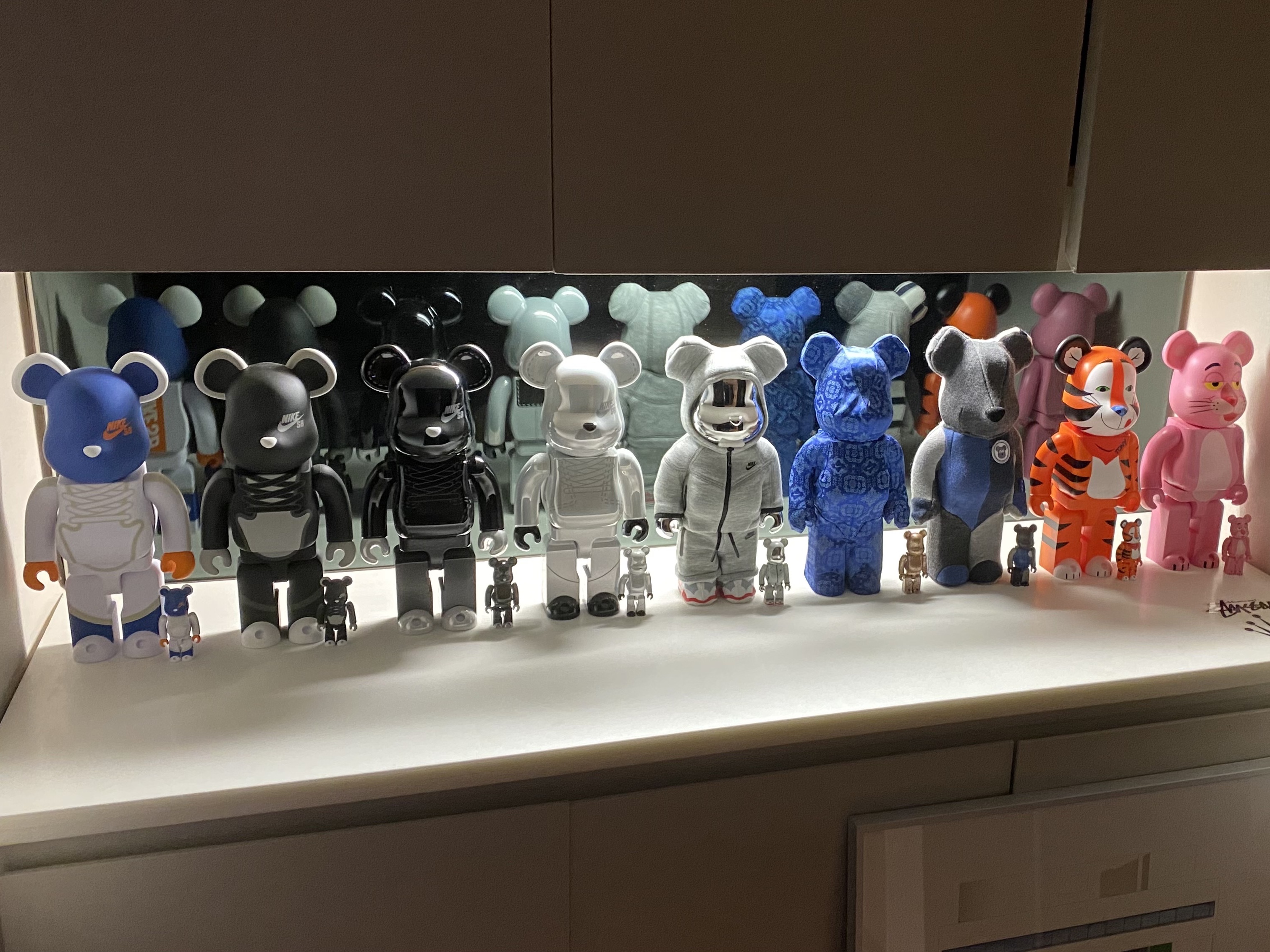 Bearbrick x Nike Tech Fleece N98 100% & 400& Set, Bearbrick x Clot x Nike 100% & 400% Set Royale University Blue Silk 착용 스타일 - 1
