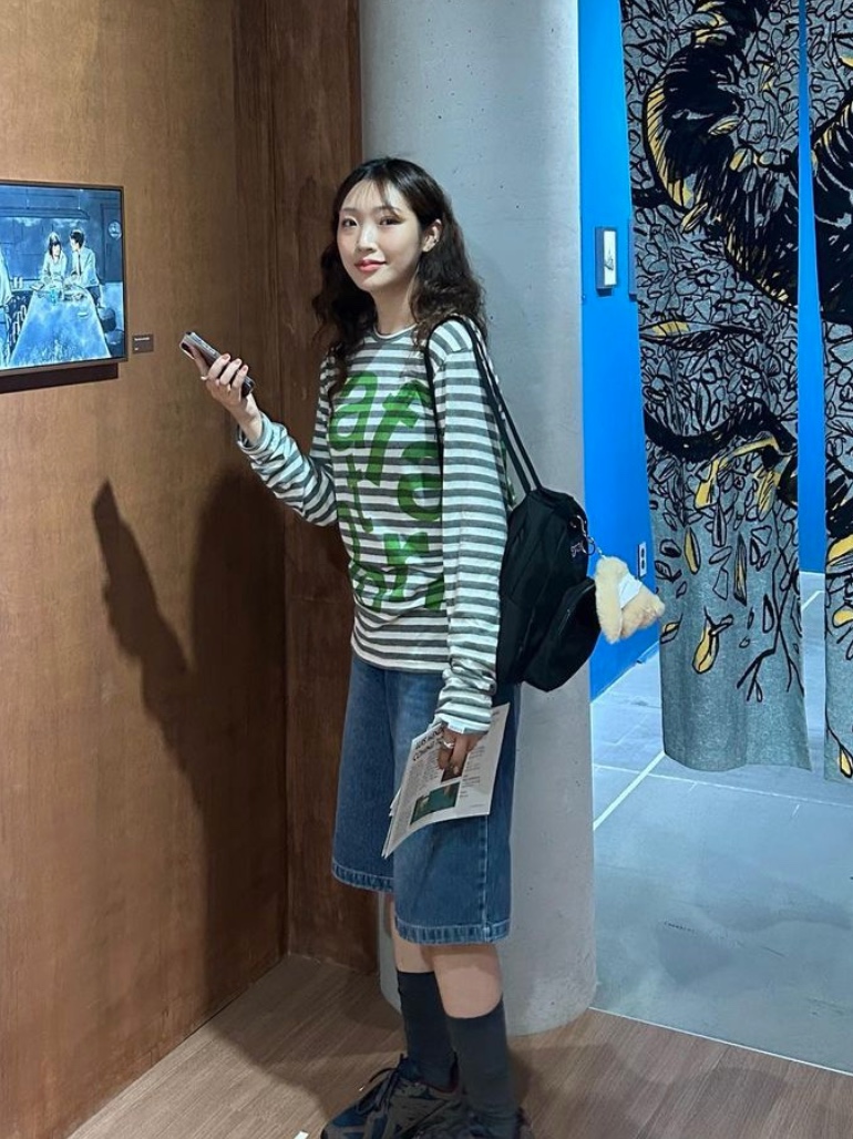 [KREAM 단독] Safarispot Ticketing Stripe Border Tee Black, Safarispot Women 1/2 Cathy and Brook Story Glove Hoodie Orange 착용 스타일 - 4