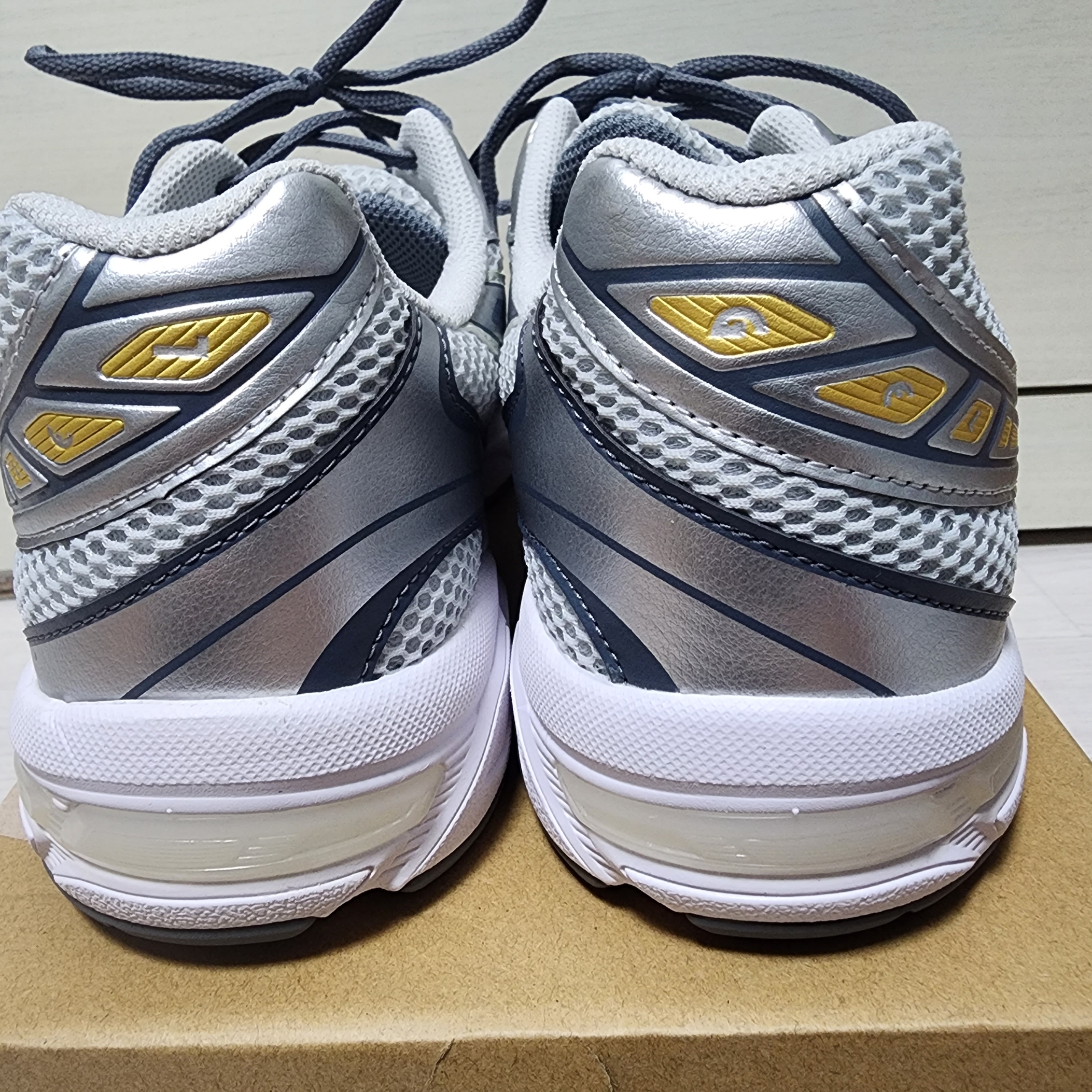 Asics Gel-1130 Polar Shade Pure Silver 착용 스타일 - 2