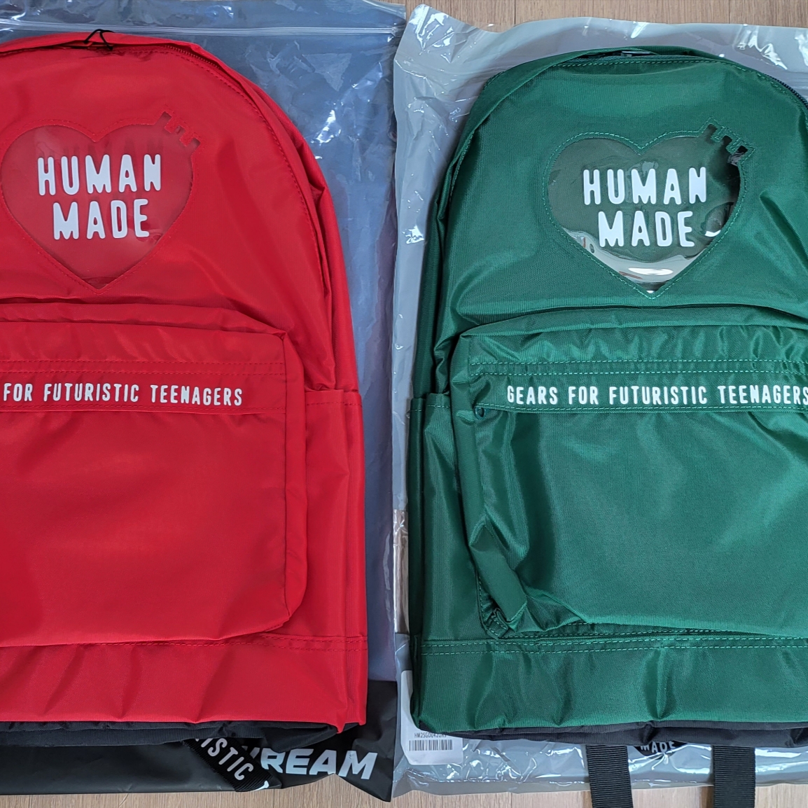 Human Made Nylon Heart Backpack Green, Human Made Nylon Heart Backpack Red 착용 스타일
