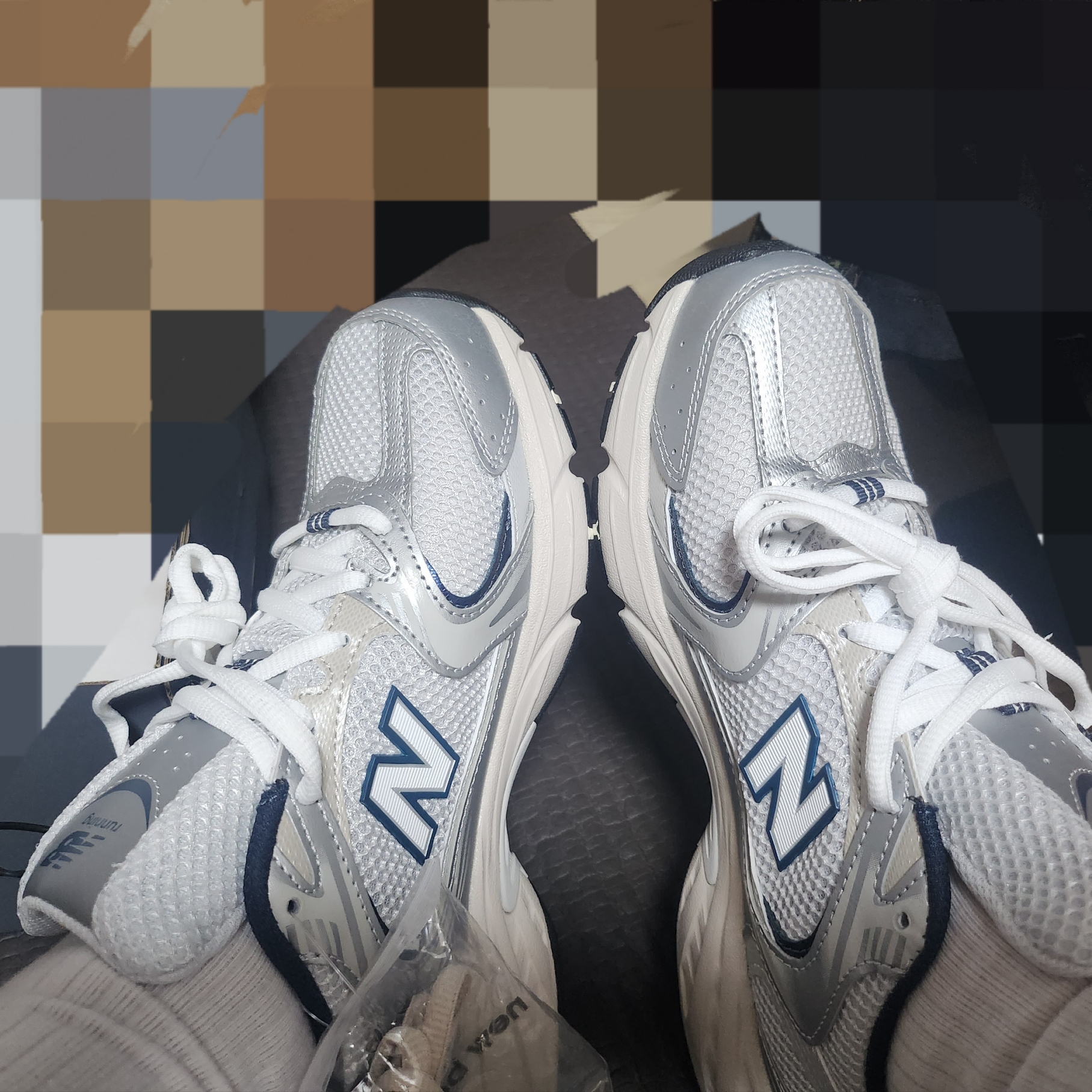 New Balance 530 Steel Grey 착용 스타일