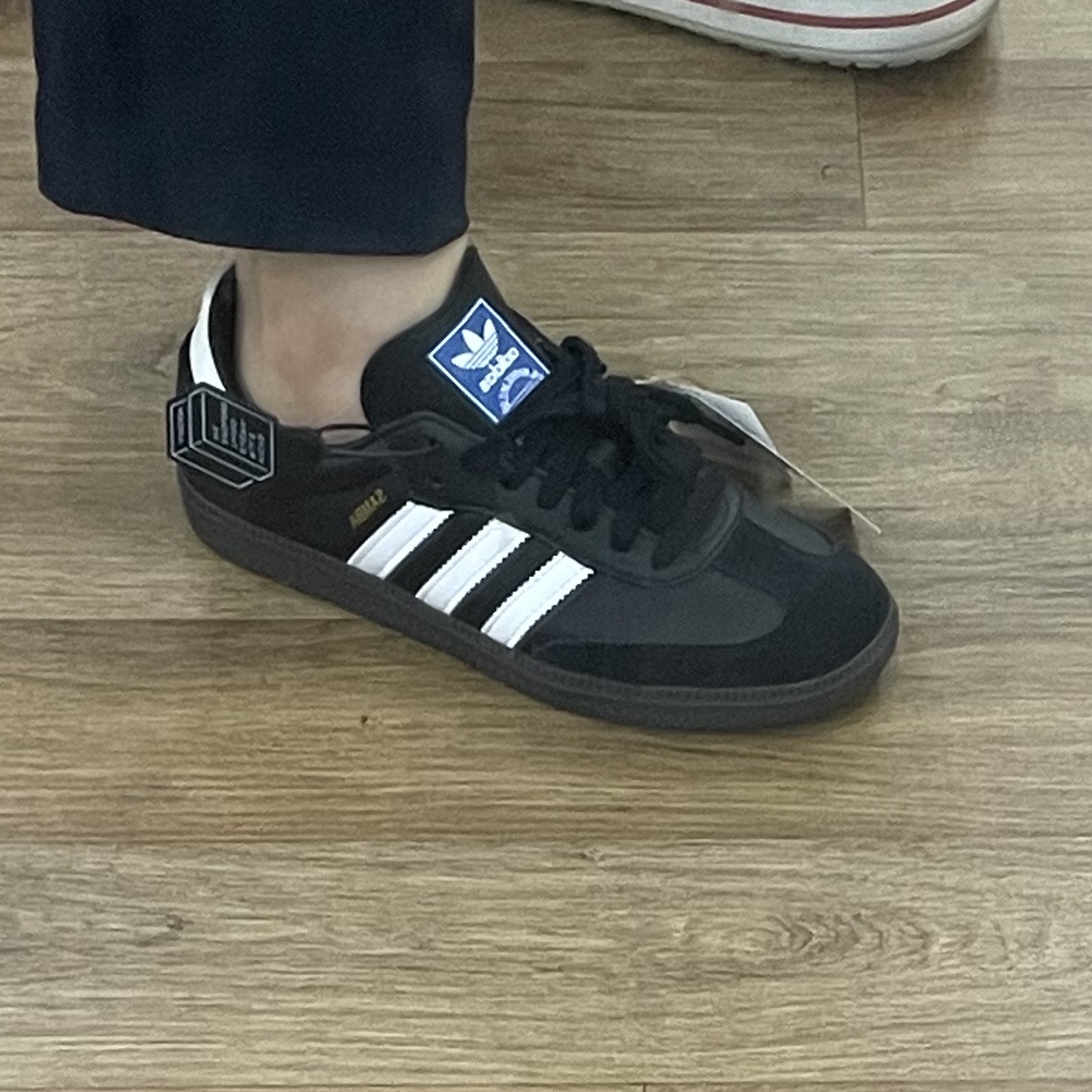 Adidas Samba OG Black White Gum 착용 스타일