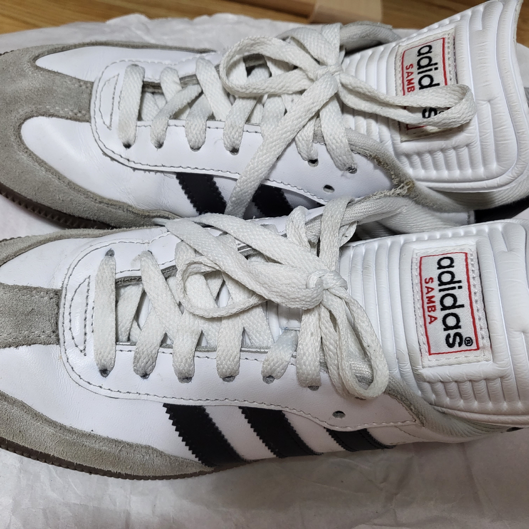 Adidas Samba Classic Cloud White 착용 스타일