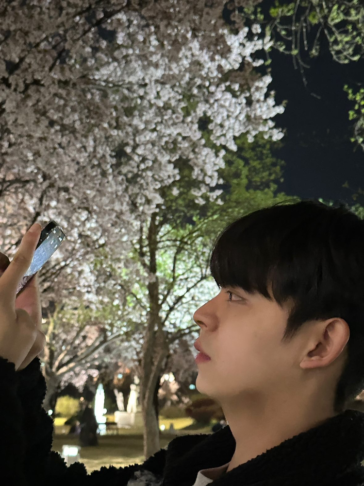 KREAM 프로필 이미지
