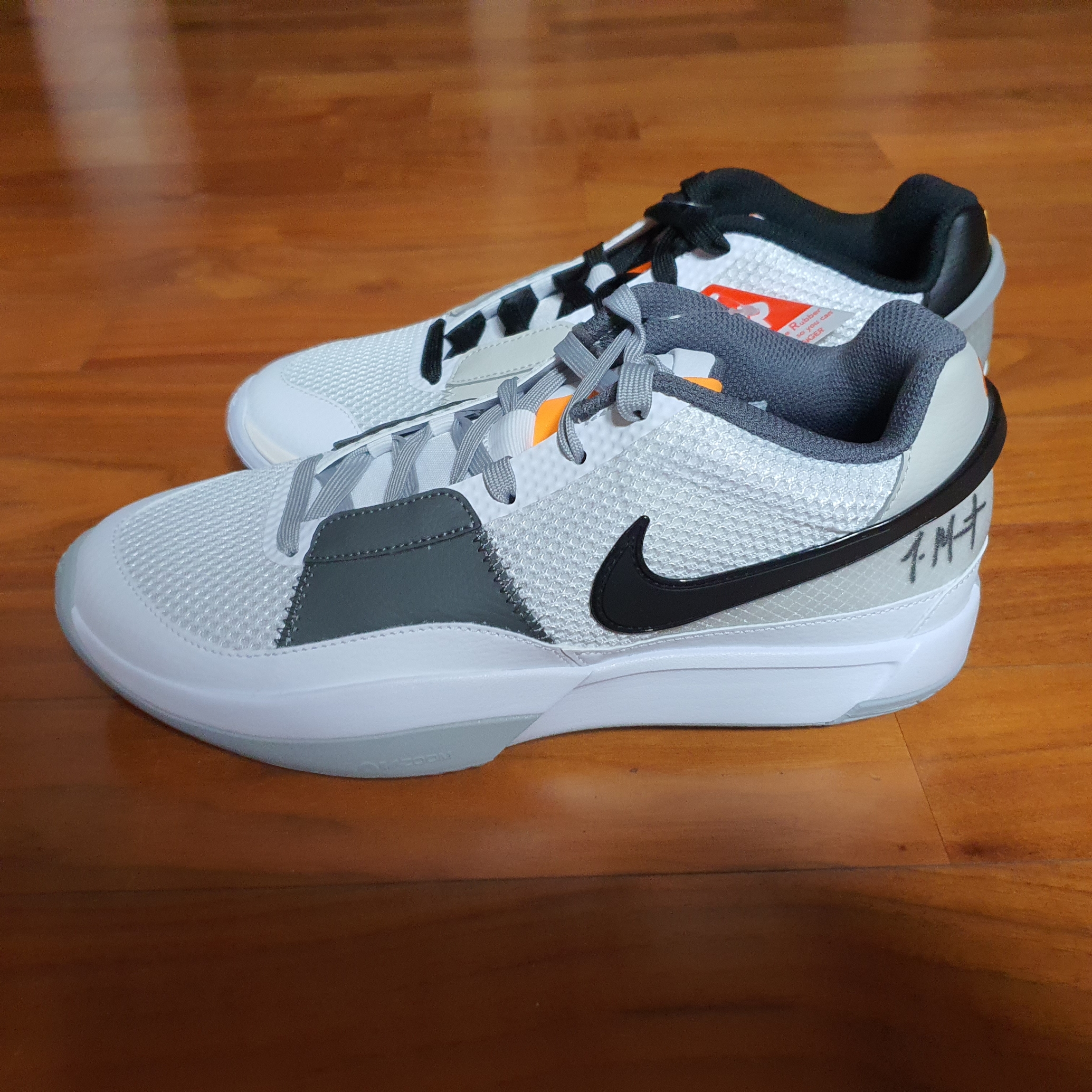 Nike Ja 1 EP Light Smoke Grey 착용 스타일