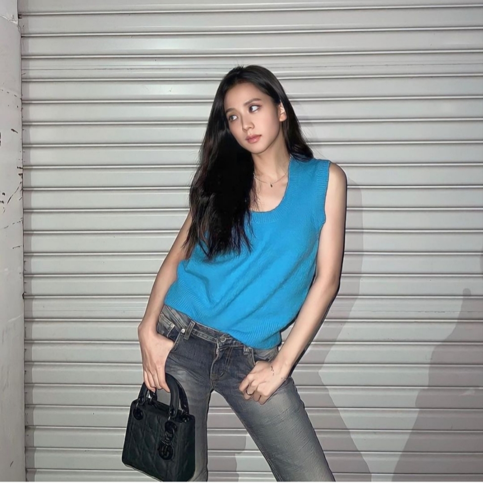 Dior Small Lady Bag My ABCDior Ultramatte Cannage Calfskin Black 착용 스타일 - 1