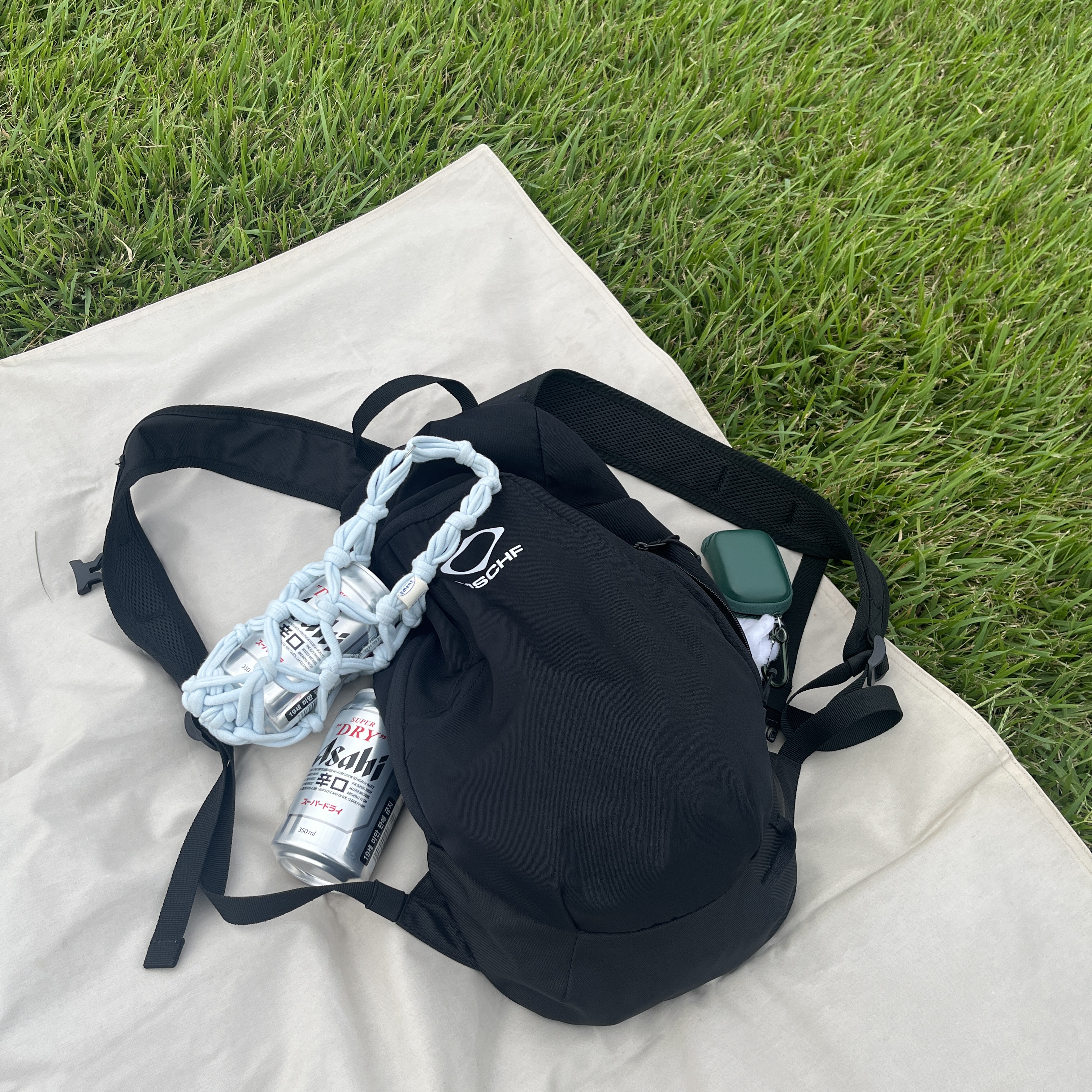 Mischief Rhombus Backpack Black 착용 스타일