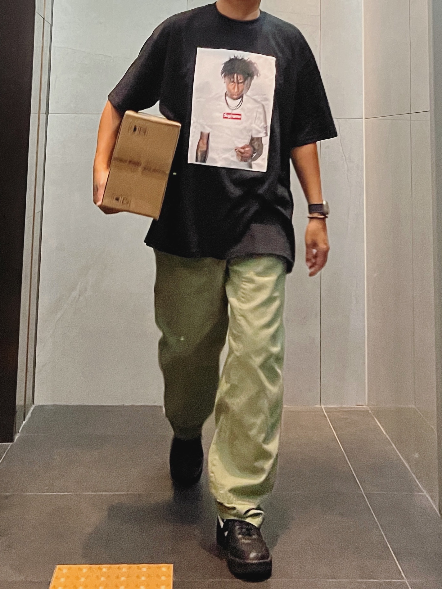 Supreme NBA Youngboy T-Shirt Black - 23FW, Nike x Ambush Air Force 1 Low SP Black 착용 스타일 - 2