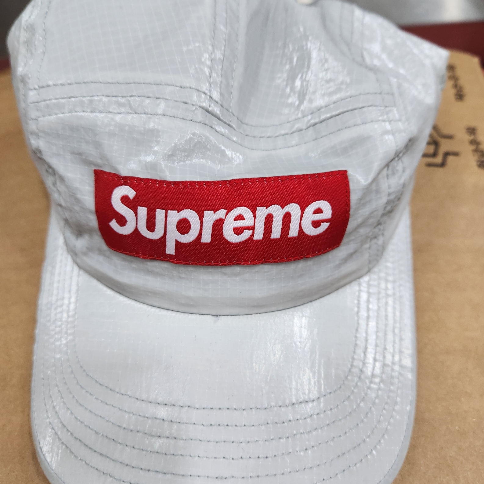 Supreme Gloss Ripstop Camp Cap Light Grey - 23FW 착용 스타일 - 1