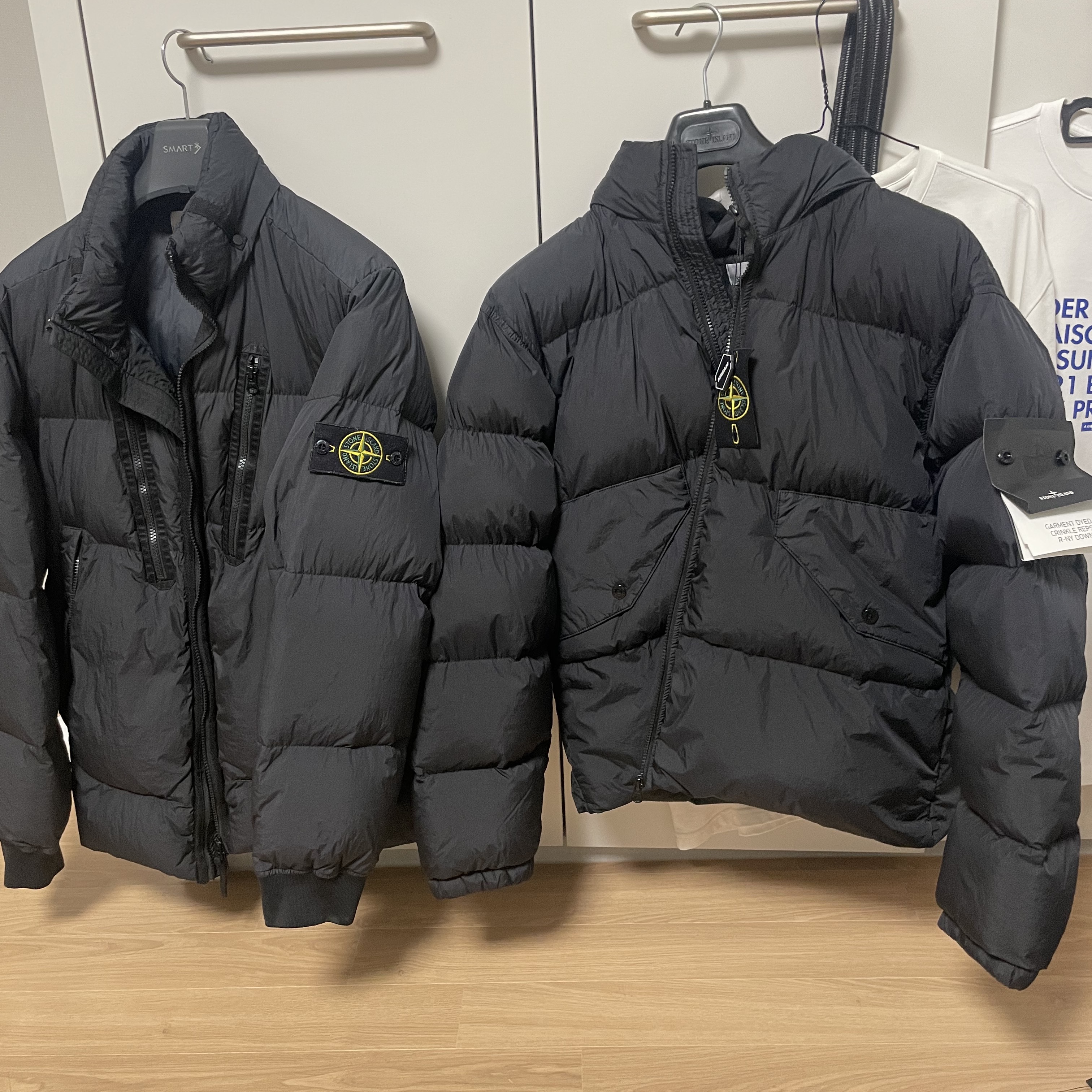 Stone Island 40623 Garment Dyed Crinkle Reps Recycled Nylon Down Jacket Black - 23FW, Maison Kitsune x Ader Error Meditation Fox T-Shirt White 착용 스타일