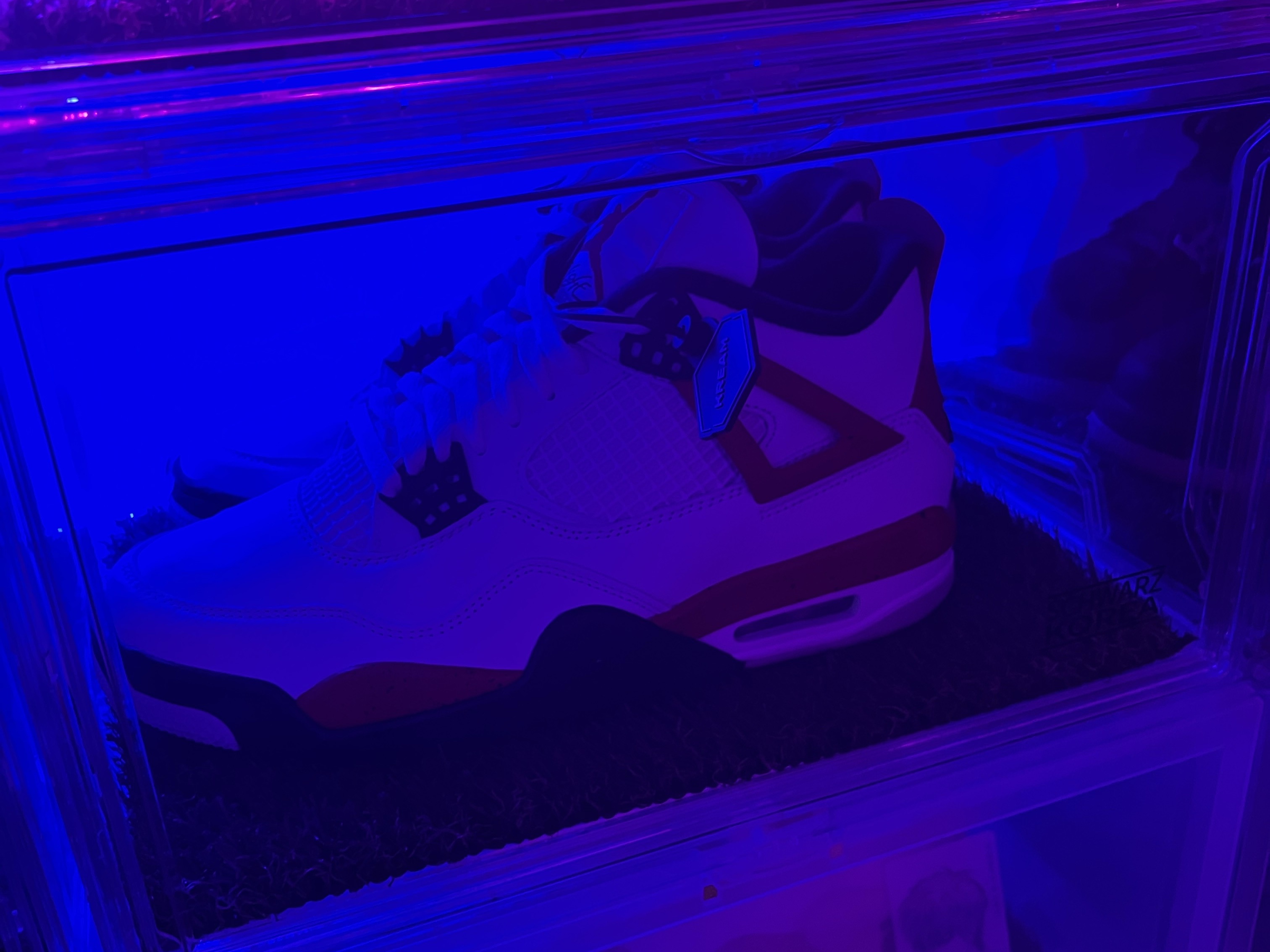 Jordan 4 Retro Red Cement 착용 스타일