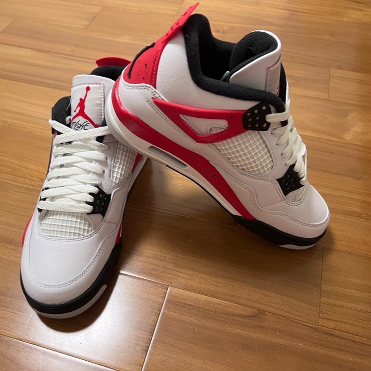 Jordan 4 Retro Red Cement 착용 스타일