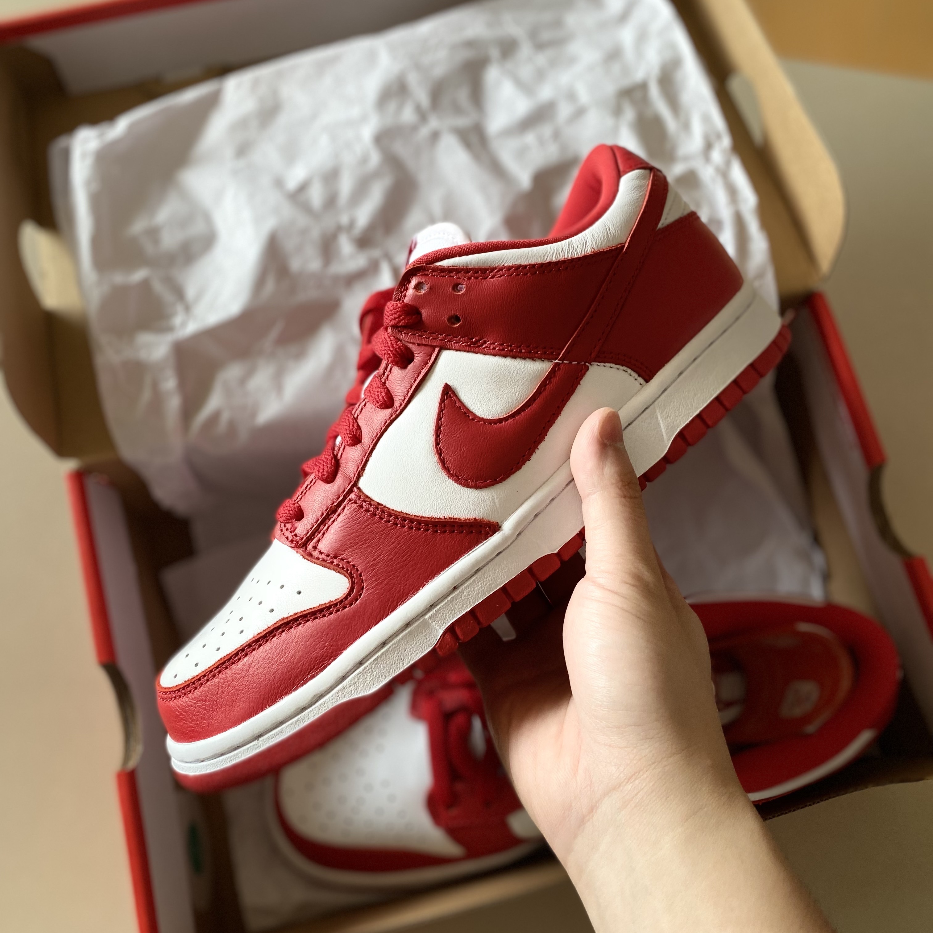 Nike Dunk Low SP White and University Red 2023 착용 스타일