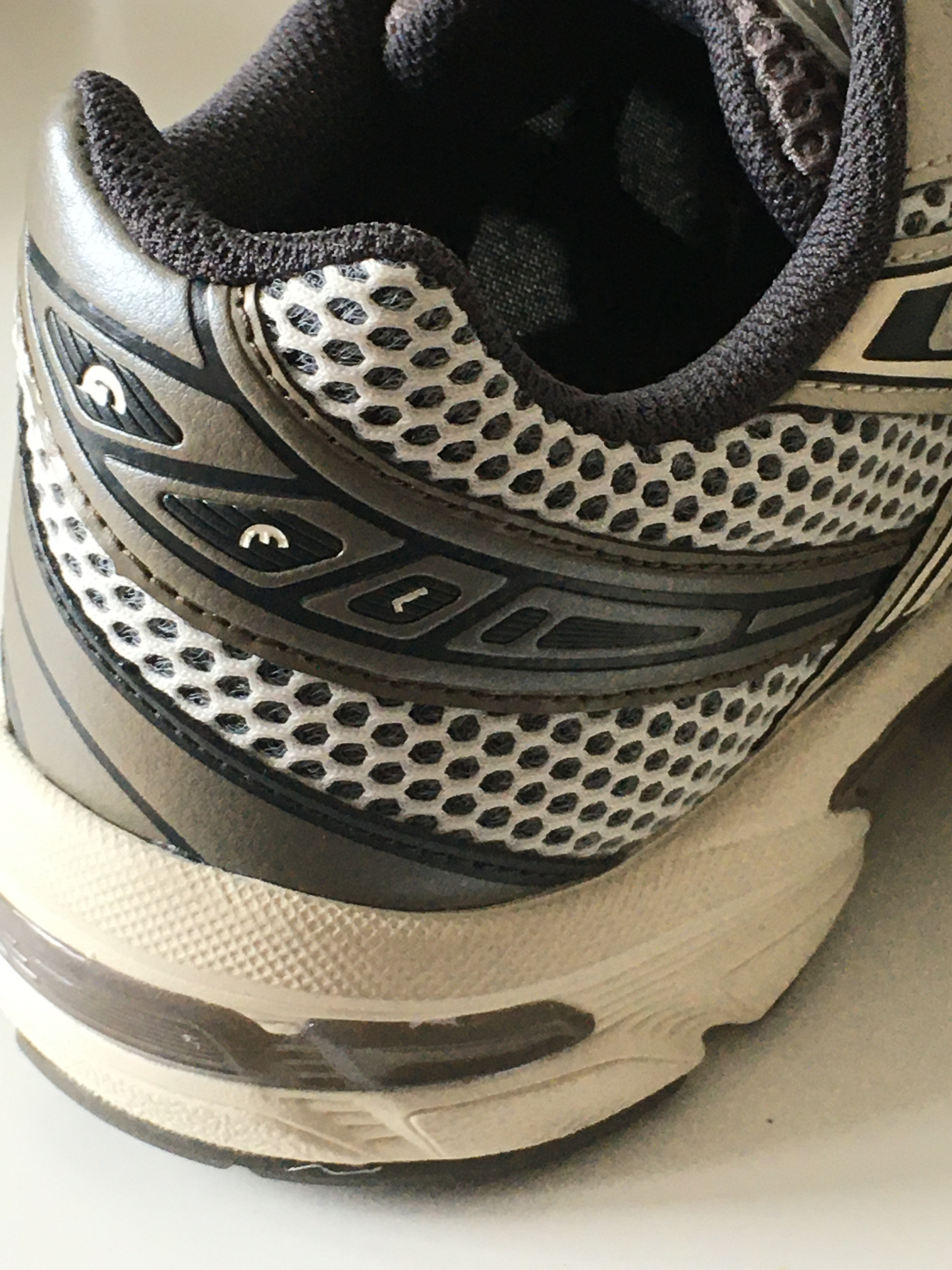 Asics Gel-1130 Birch Dark Taupe - Korea Exclusive 착용 스타일 - 3