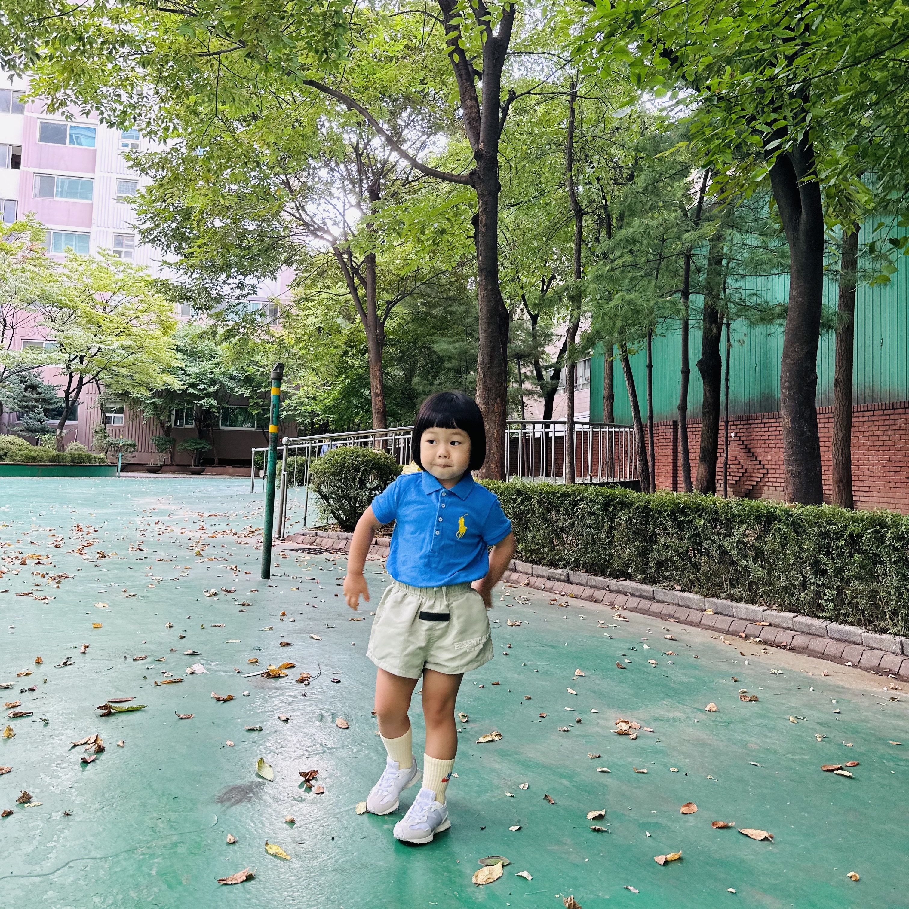 (Kids) Essentials Running Shorts Wheat - 22SS, (TD) New Balance 327 Moonbeam - W Wide 착용 스타일 - 5