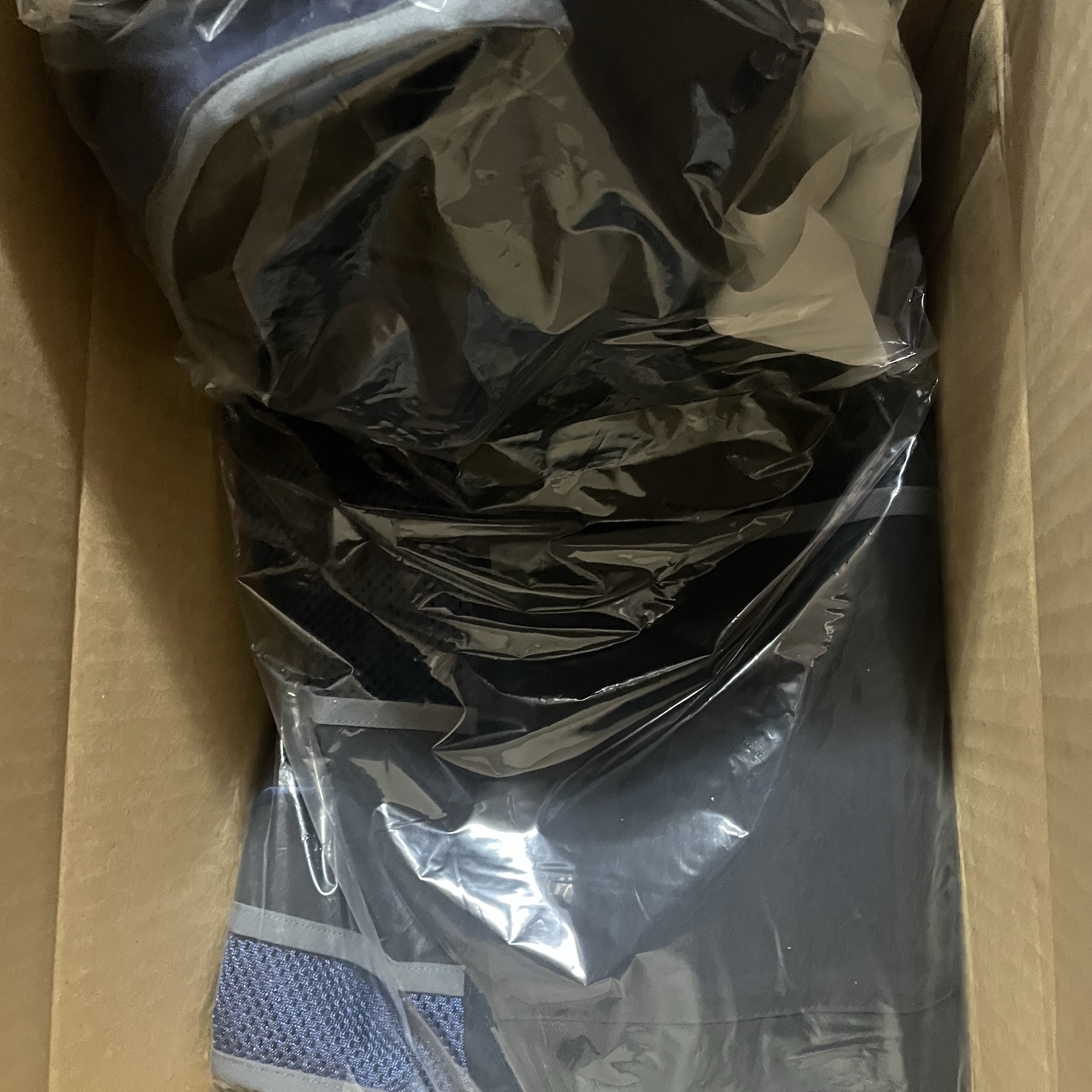 Nike ISPA Vest 2.0 Black - Asia, Nike ISPA Long Sleeve T-Shirt Black - Asia 착용 스타일