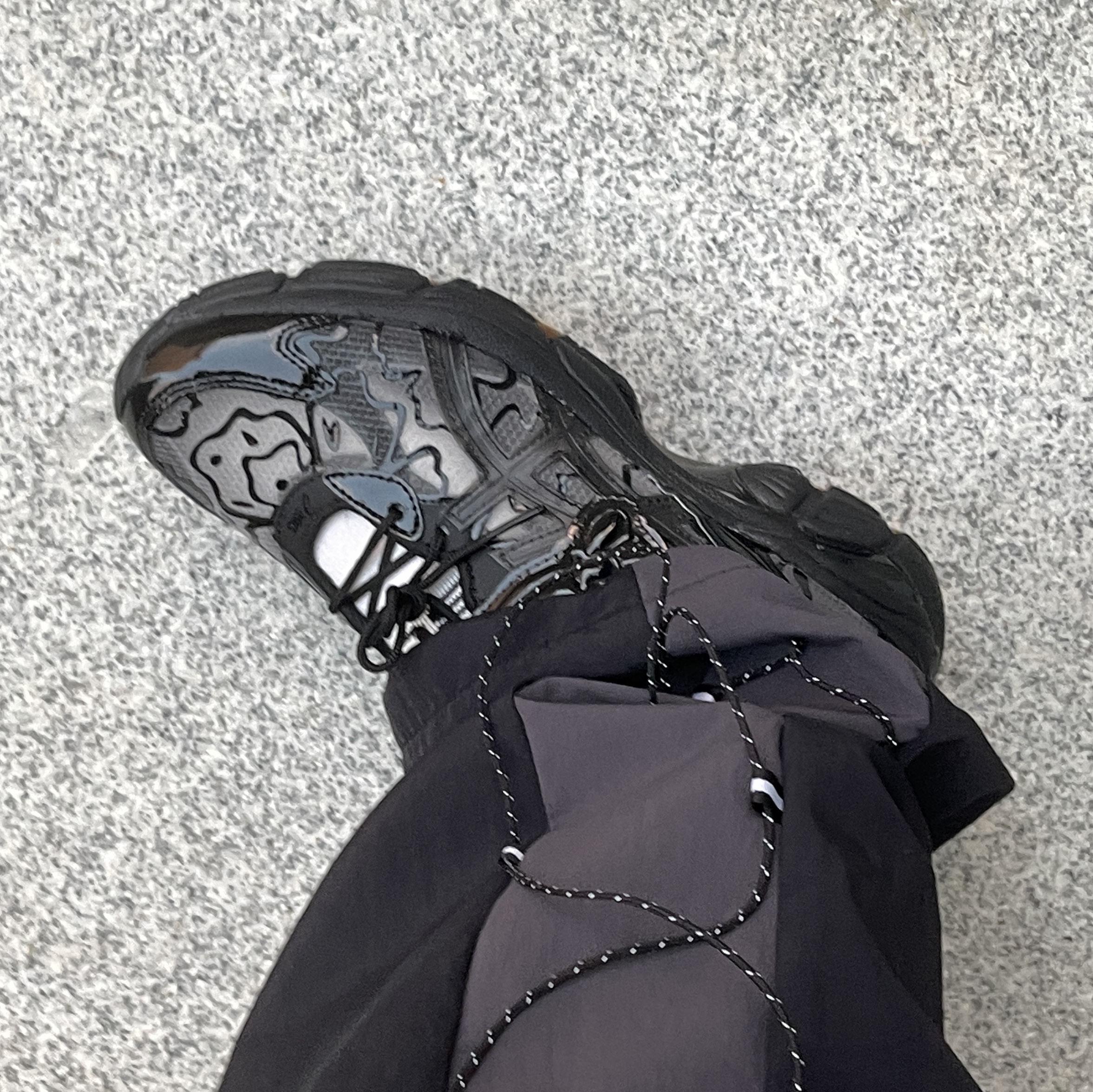 Asics x Cecilie Bahnsen GT-2160 Black 착용 스타일