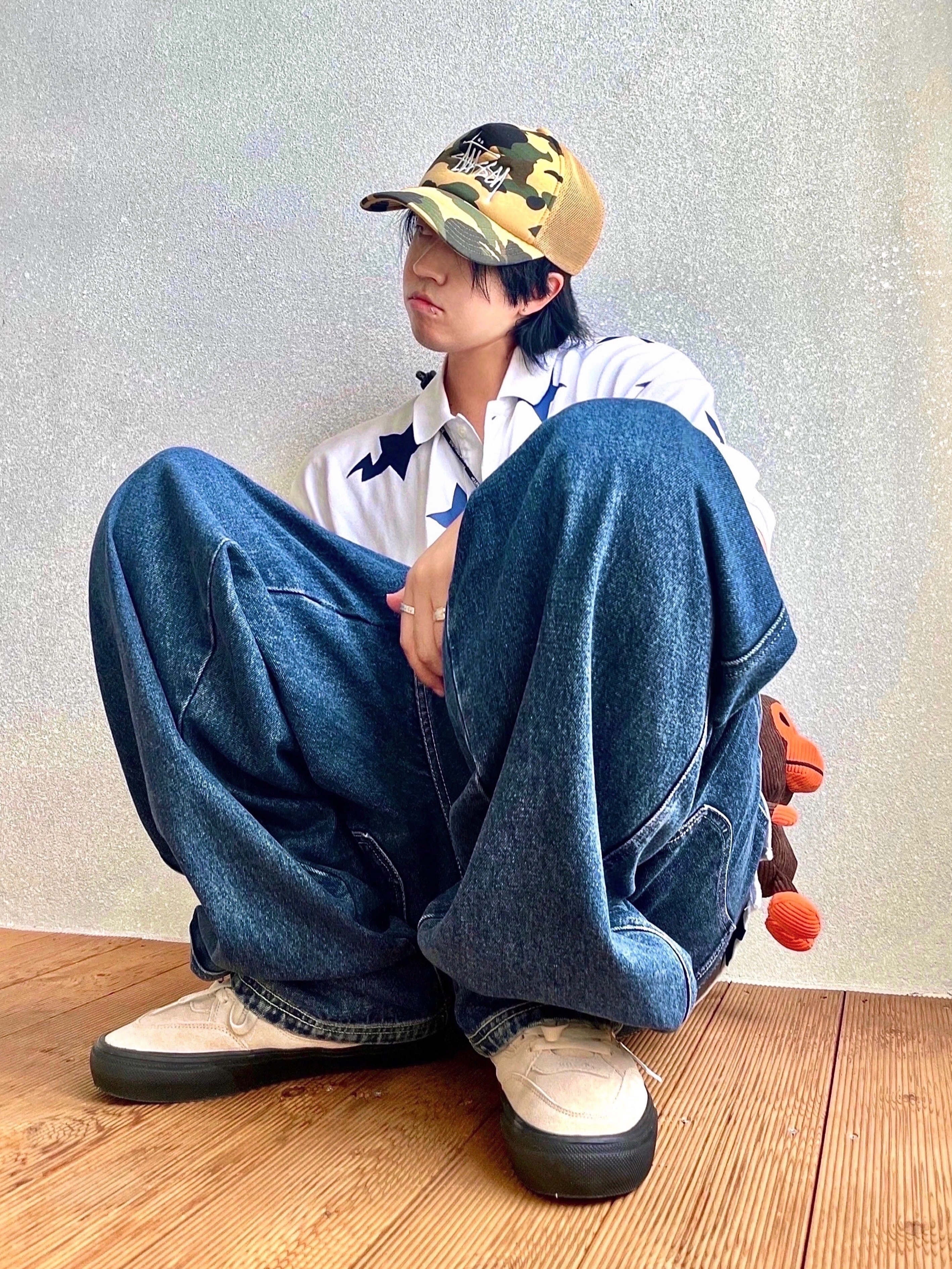 Stussy x BAPE Trucker Cap Yellow, Vans x Dime Skate Half Cab '92 Dime Tan 착용 스타일 - 1