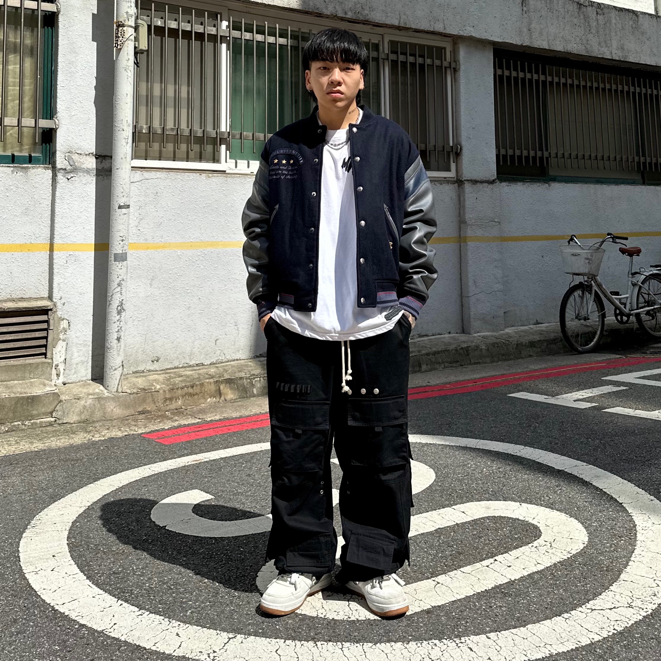 Nike x Travis Scott Air Force 1 Low Sail 착용 스타일 - 1