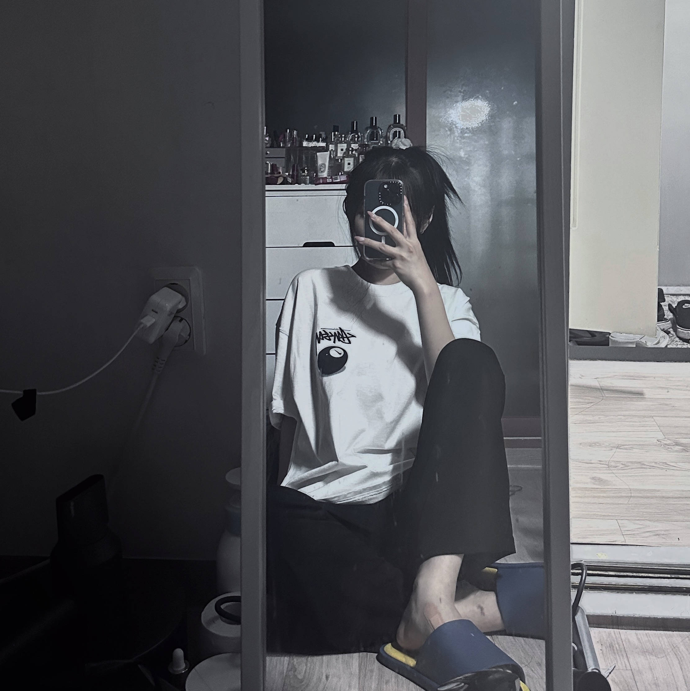 Nike x Stussy NRG FL SS 8 Ball T-Shirt White (DO9322-100) 착용 스타일
