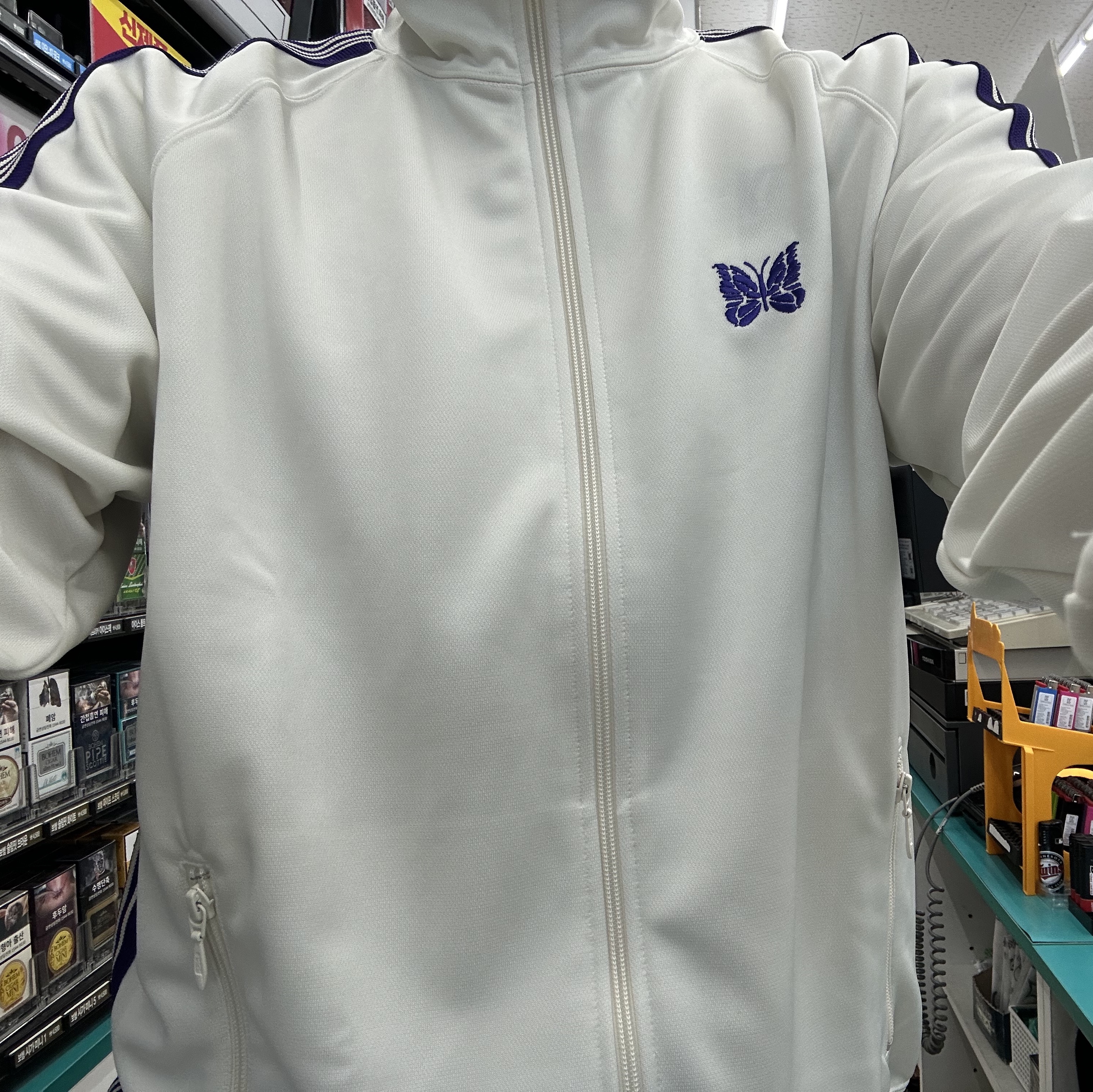 Needles Track Jacket Poly Smooth Ice White 착용 스타일 - 1