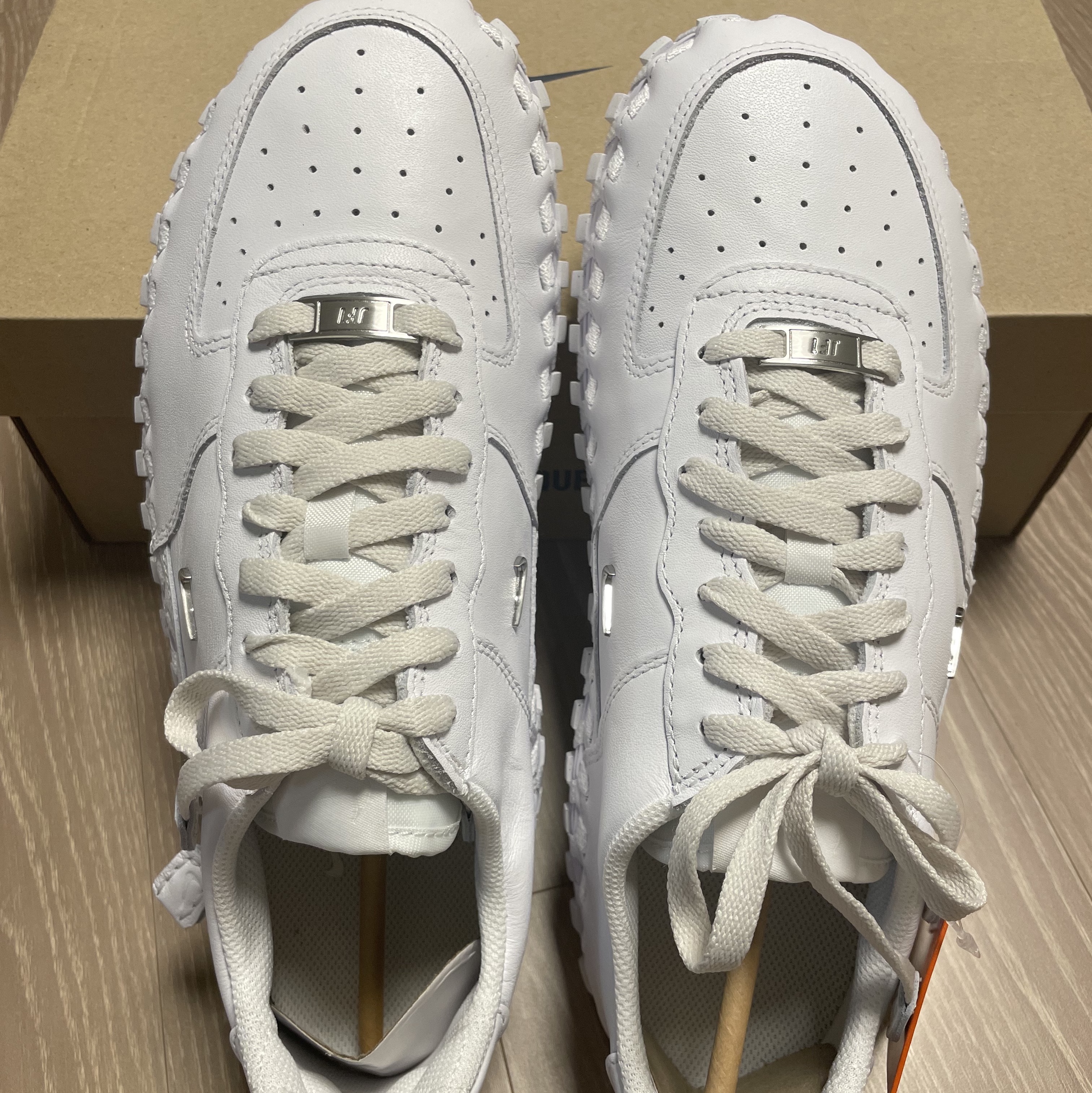 Nike x Jacquemus J Force 1 Low LX SP White 착용 스타일 - 1