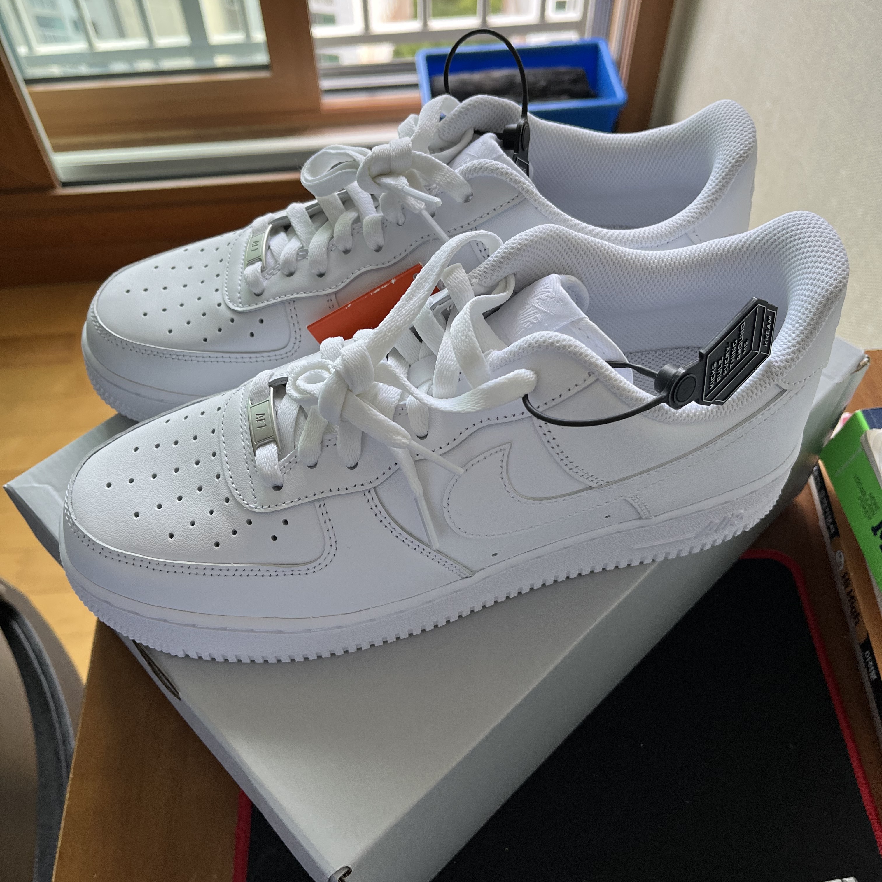 Nike Air Force 1 '07 Low White 착용 스타일 - 1