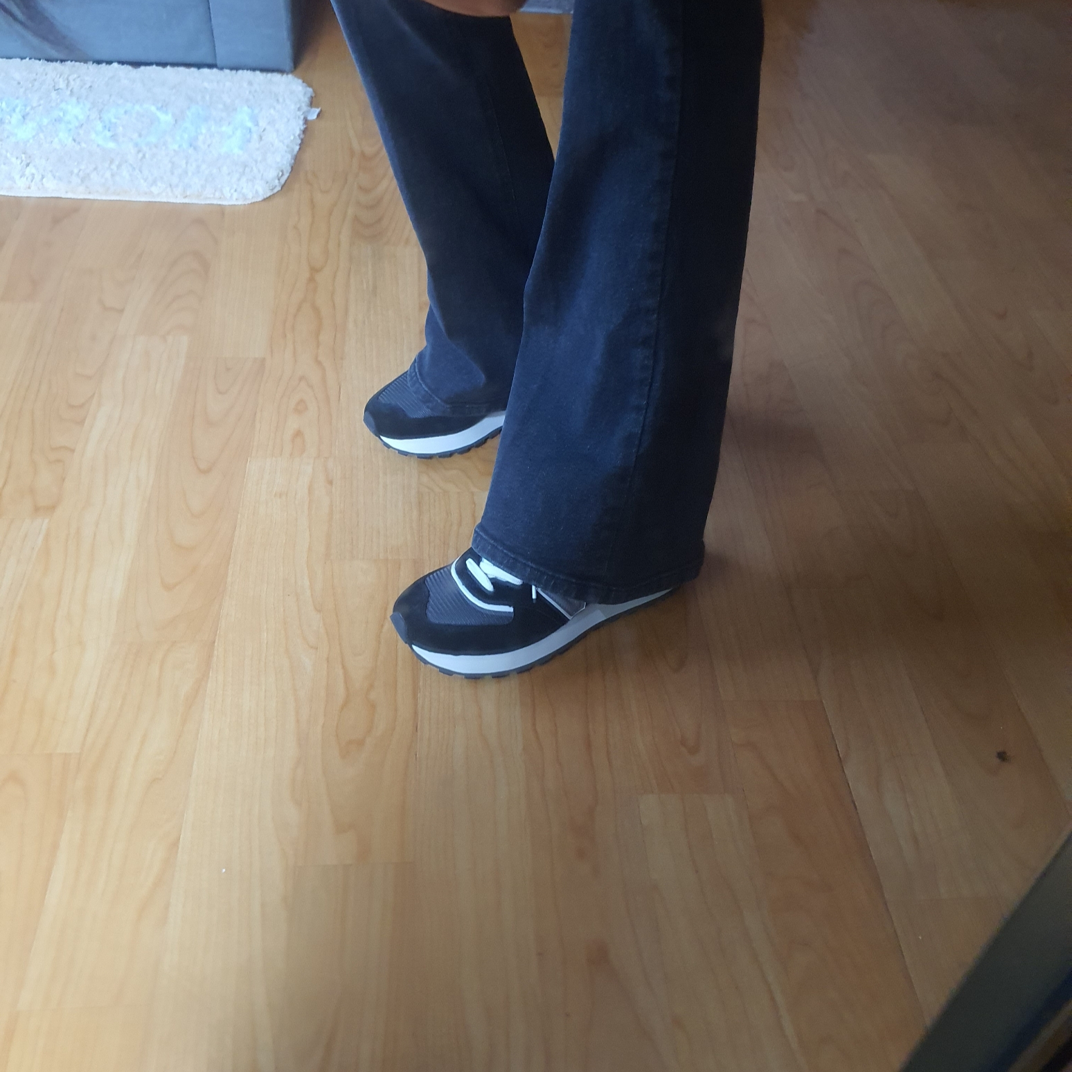 New Balance 574 Legacy Black 착용 스타일 - 2