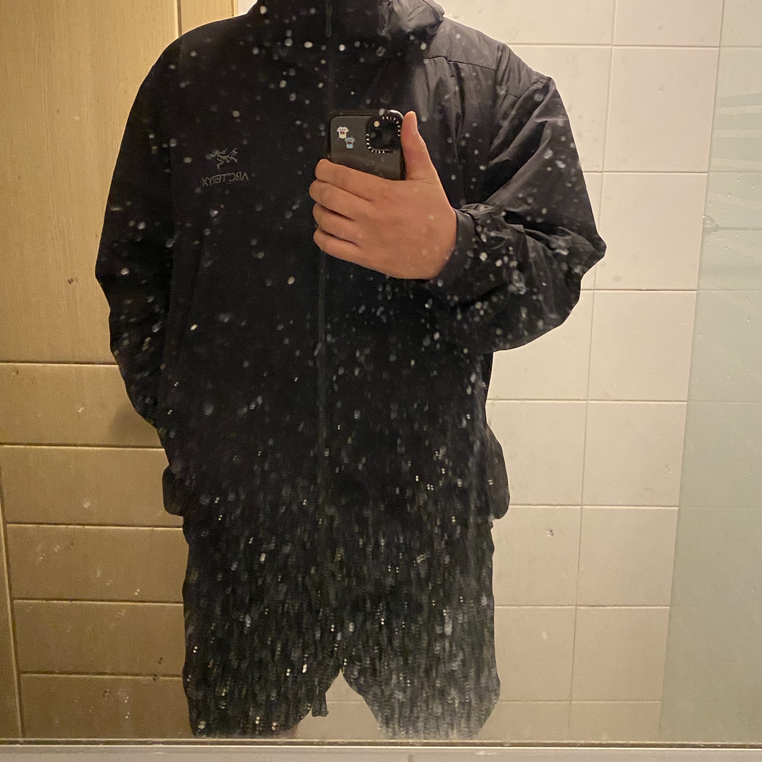 Arc'teryx Atom LT Hoody Black 착용 스타일