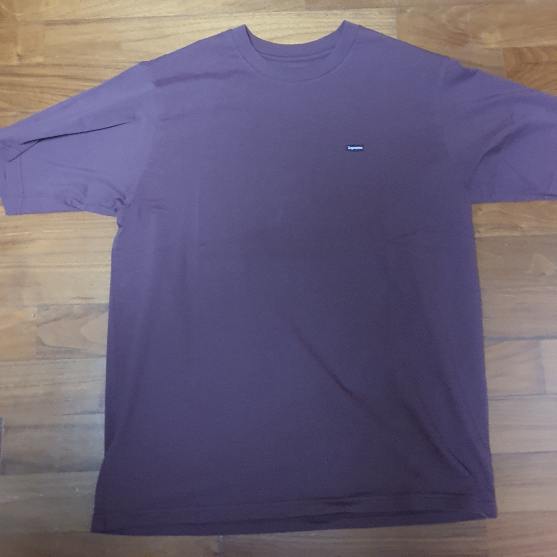 Supreme Small Box T-Shirt Washed Plum - 23FW 착용 스타일