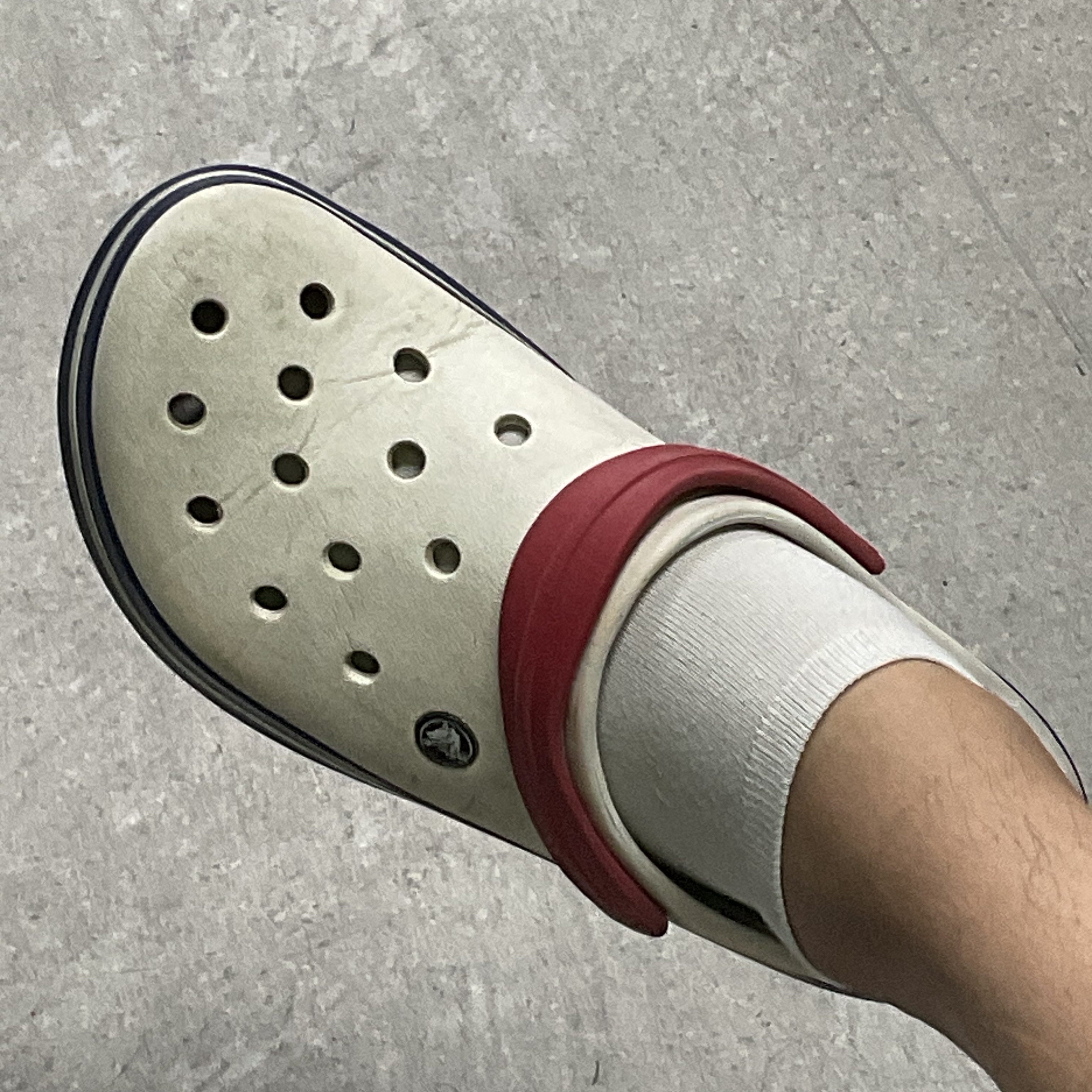 Crocs Crocband Clog White Blue Jean 착용 스타일
