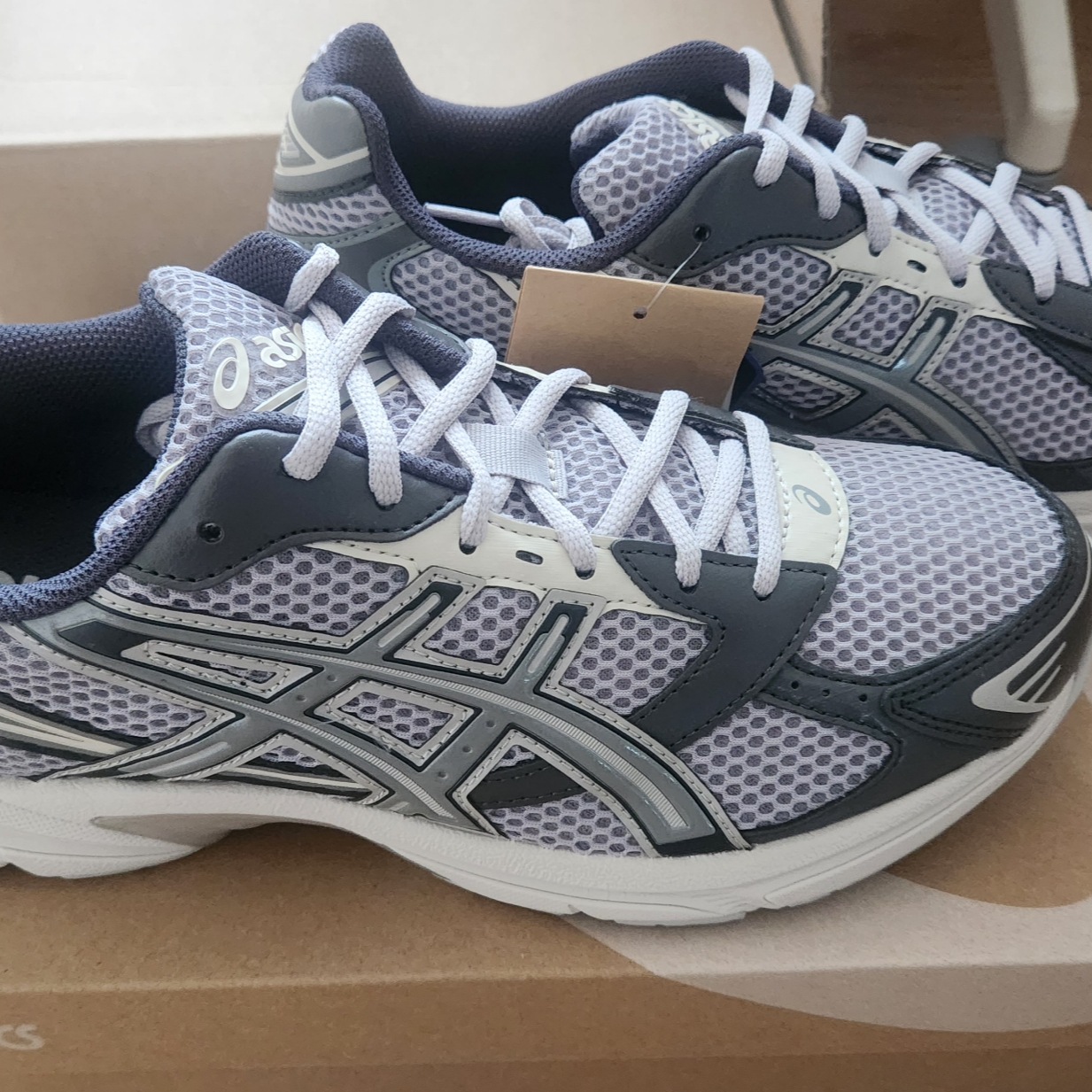 Asics Gel-1130 Oyster Grey Clay Grey 착용 스타일 - 2