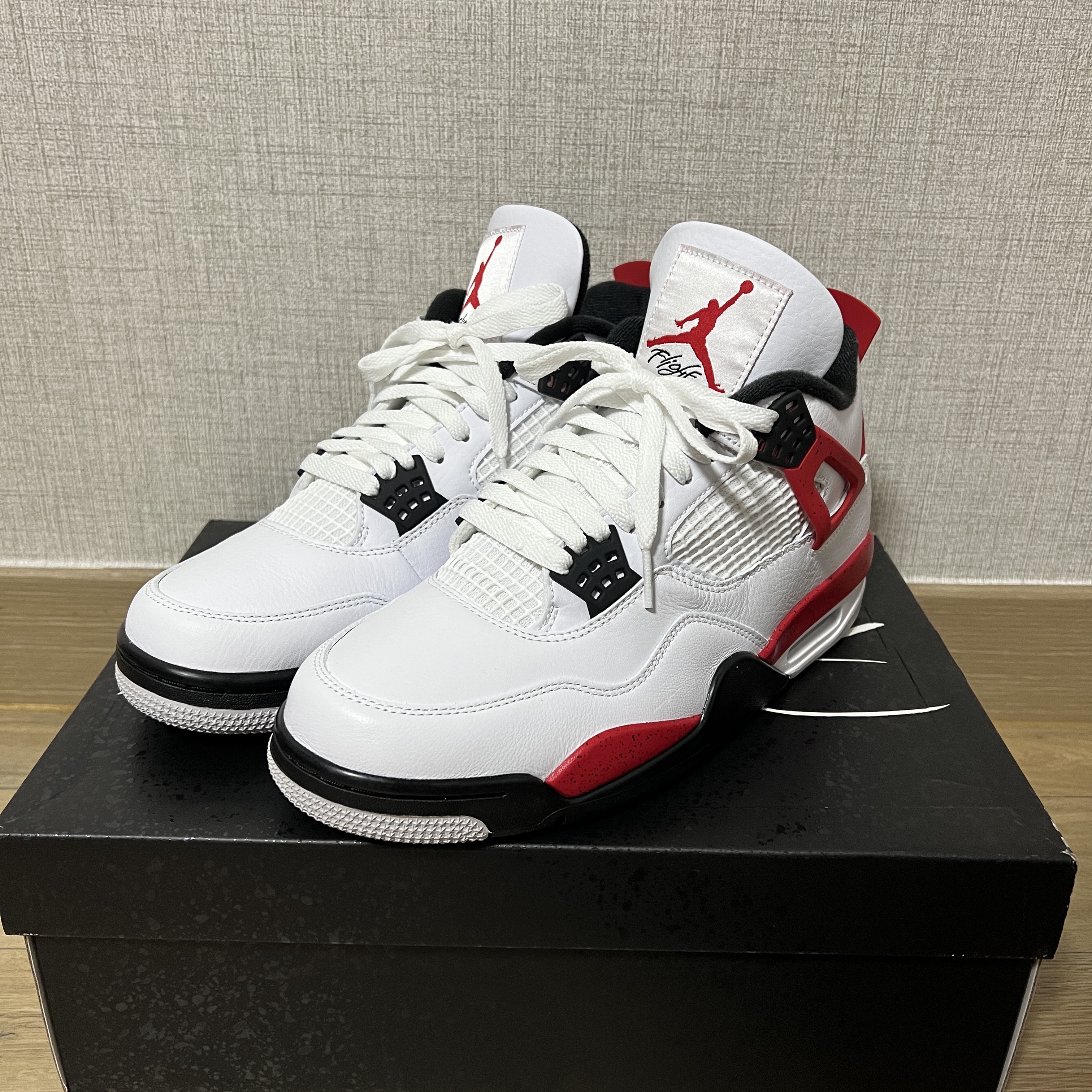 Jordan 4 Retro Red Cement 착용 스타일