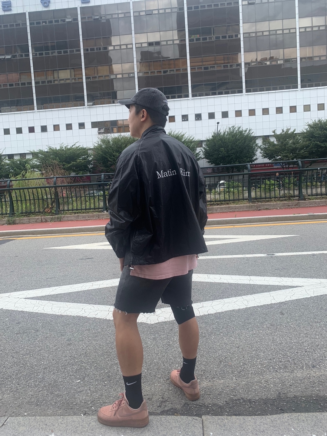 (W) Nike Air Force 1 '07 Low SE Particle Pink Gum, Supreme Kevlar Denim S Logo 6-Panel Black - 22SS 착용 스타일