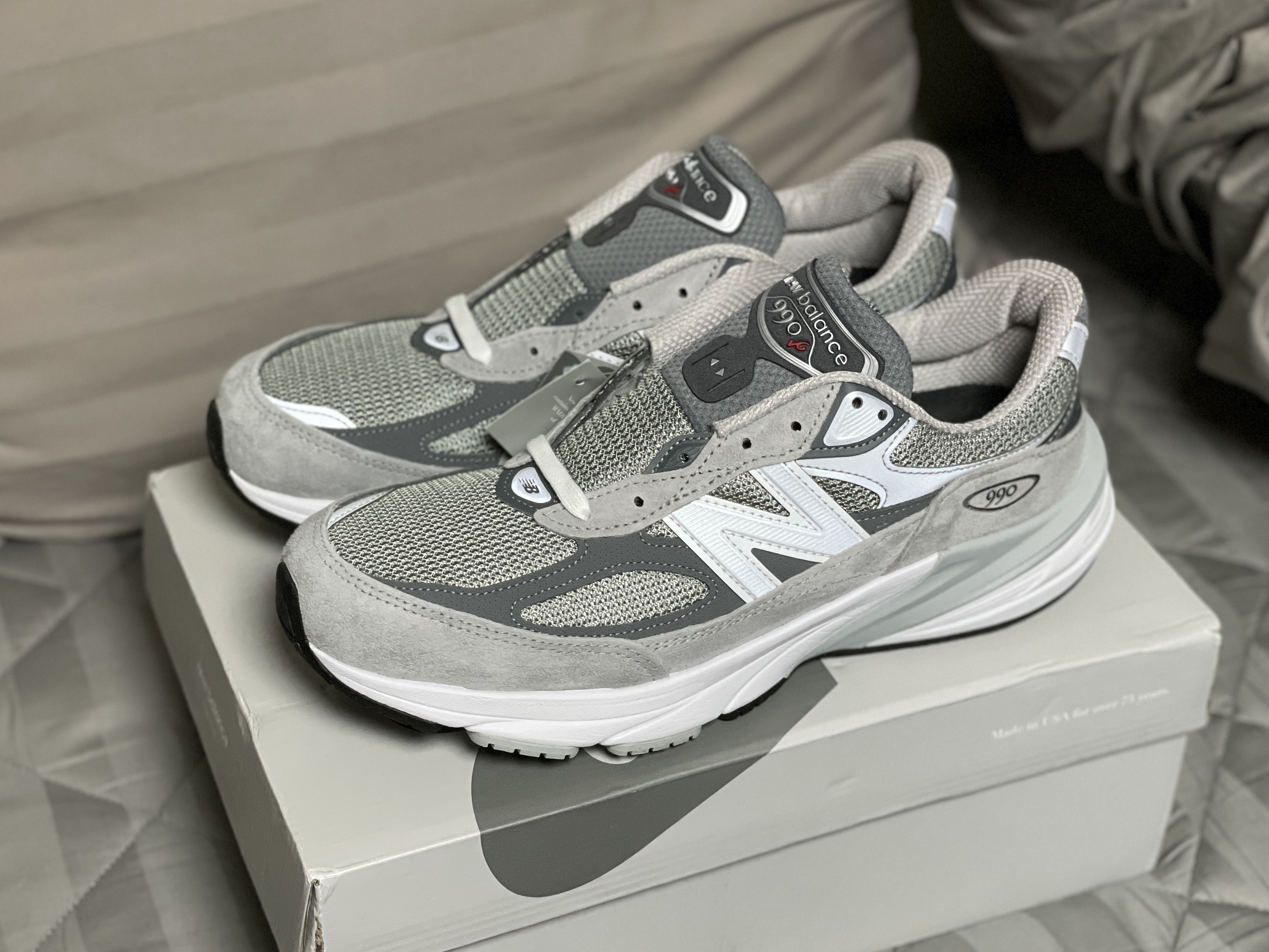 New Balance 990v6 Made in USA Grey - D Standard 착용 스타일 - 1