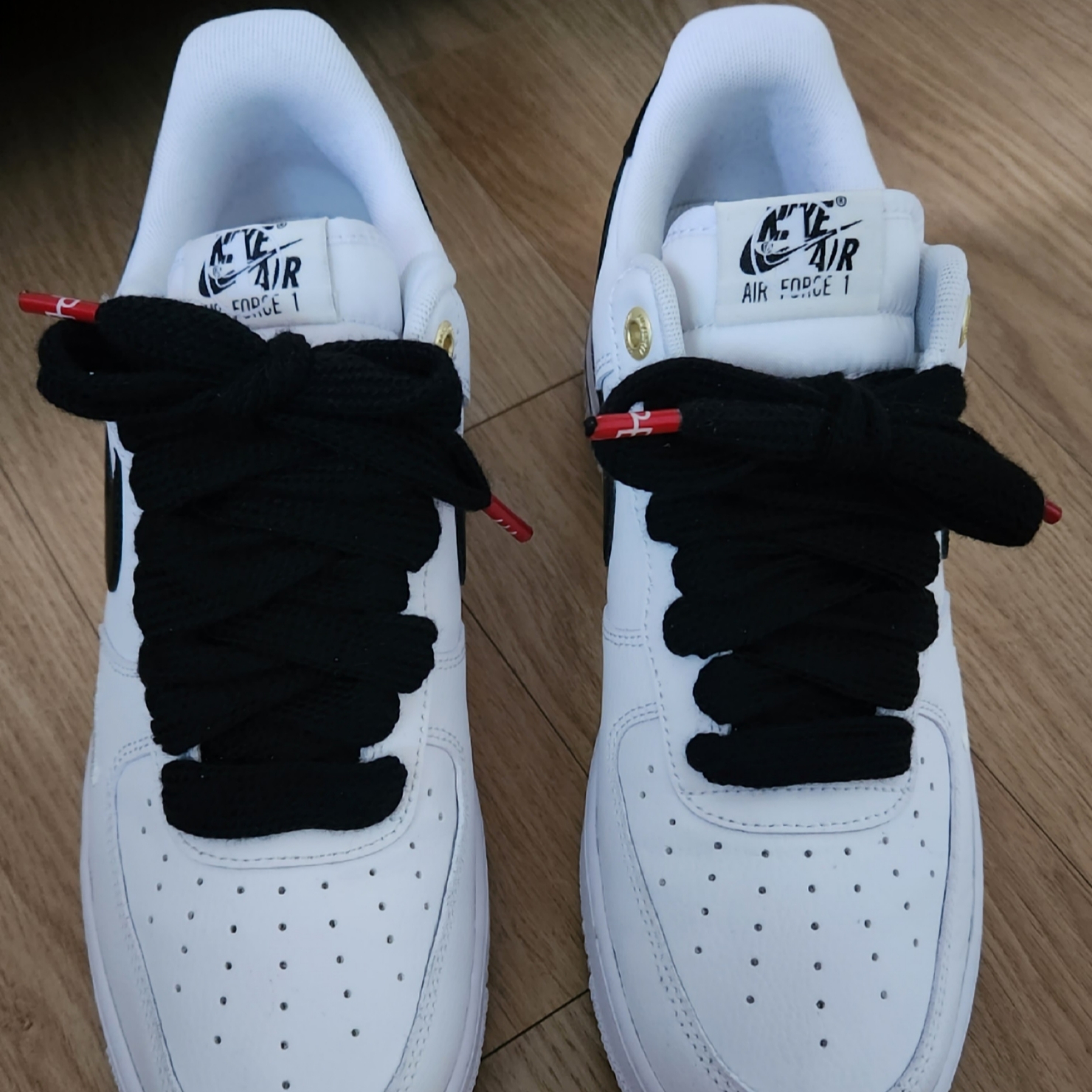 Nike Air Force 1 '07 LV8 40th Anniversary Join Forces White Black 착용 스타일