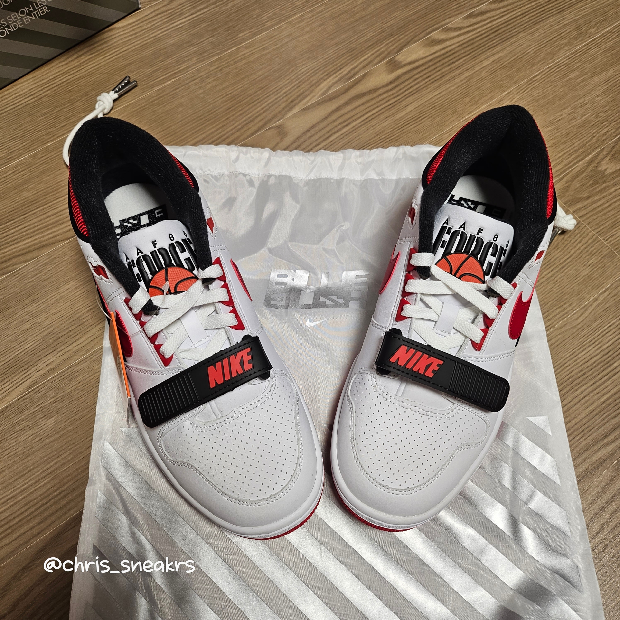 Nike x Billie Eilish Air Alpha Force 88 Fire Red and White 착용 스타일 - 2