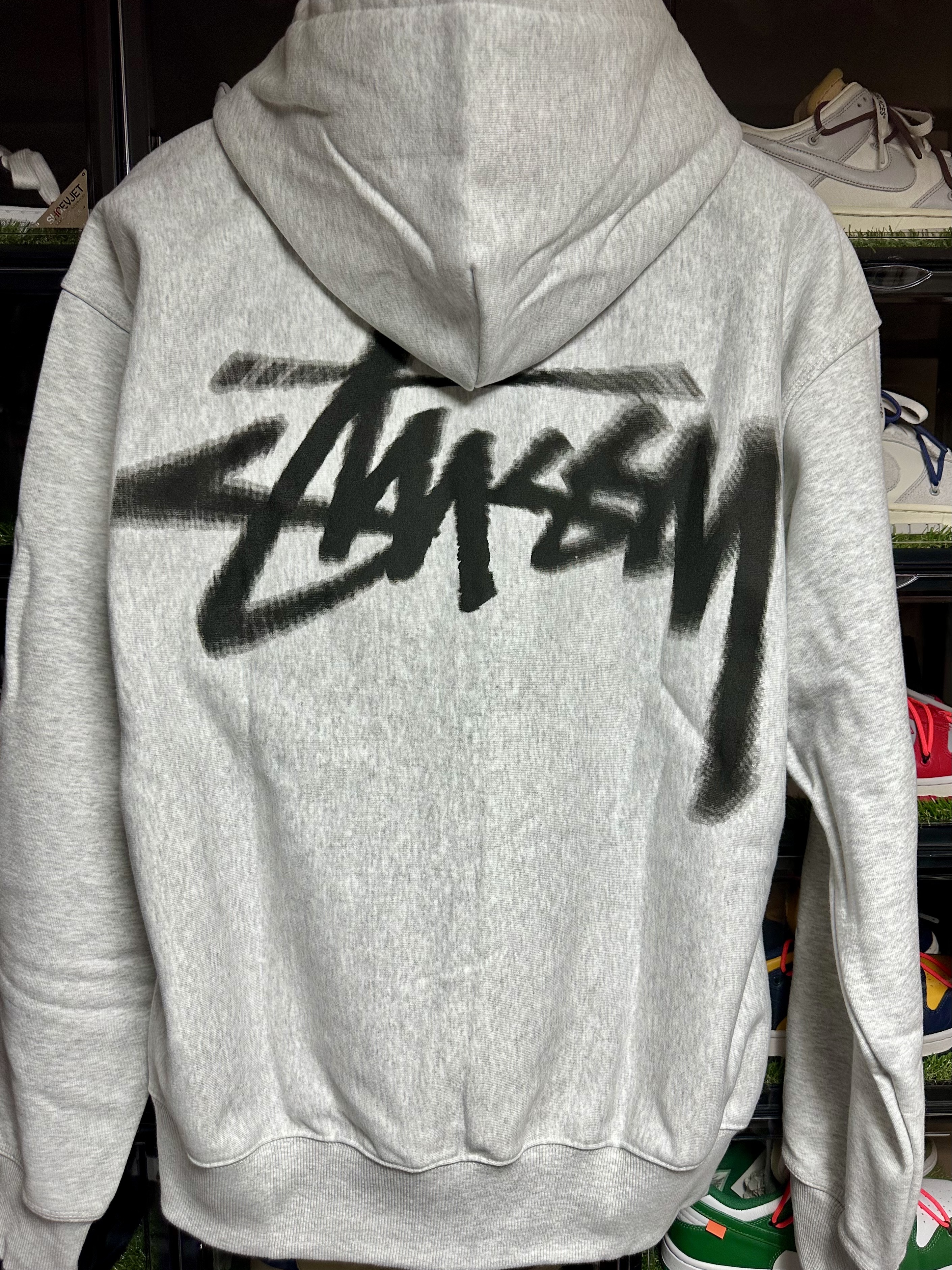 Stussy Dizzy Stock Hoodie Ash Heather 착용 스타일 - 3
