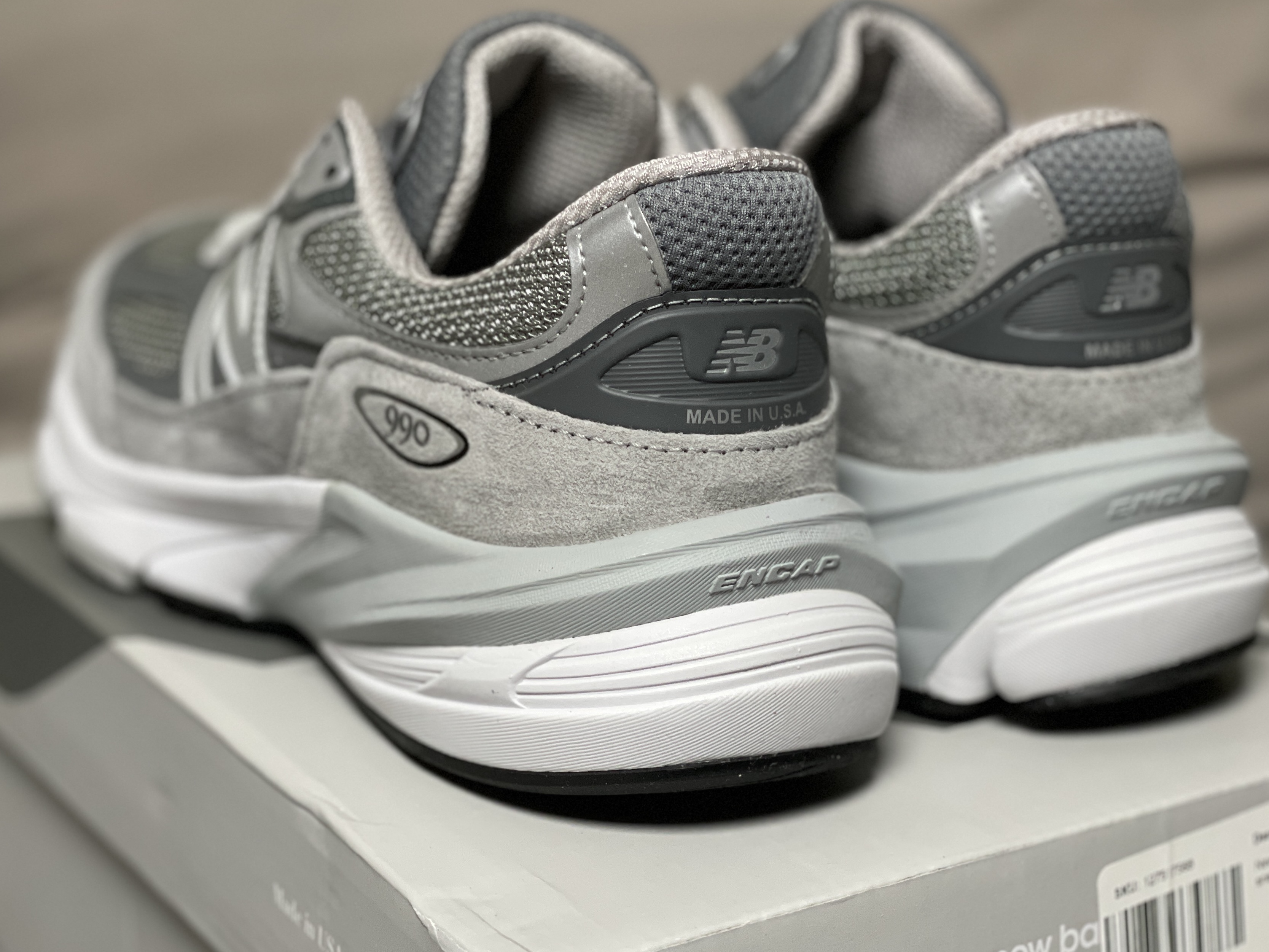 New Balance 990v6 Made in USA Grey - D Standard 착용 스타일 - 3