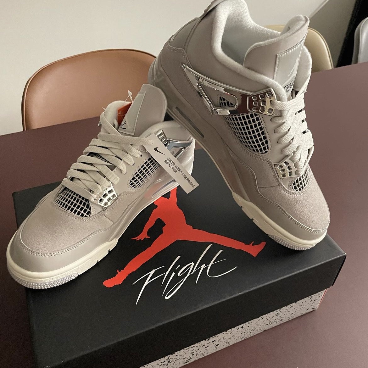 (W) Jordan 4 Retro Frozen Moments 착용 스타일 - 3