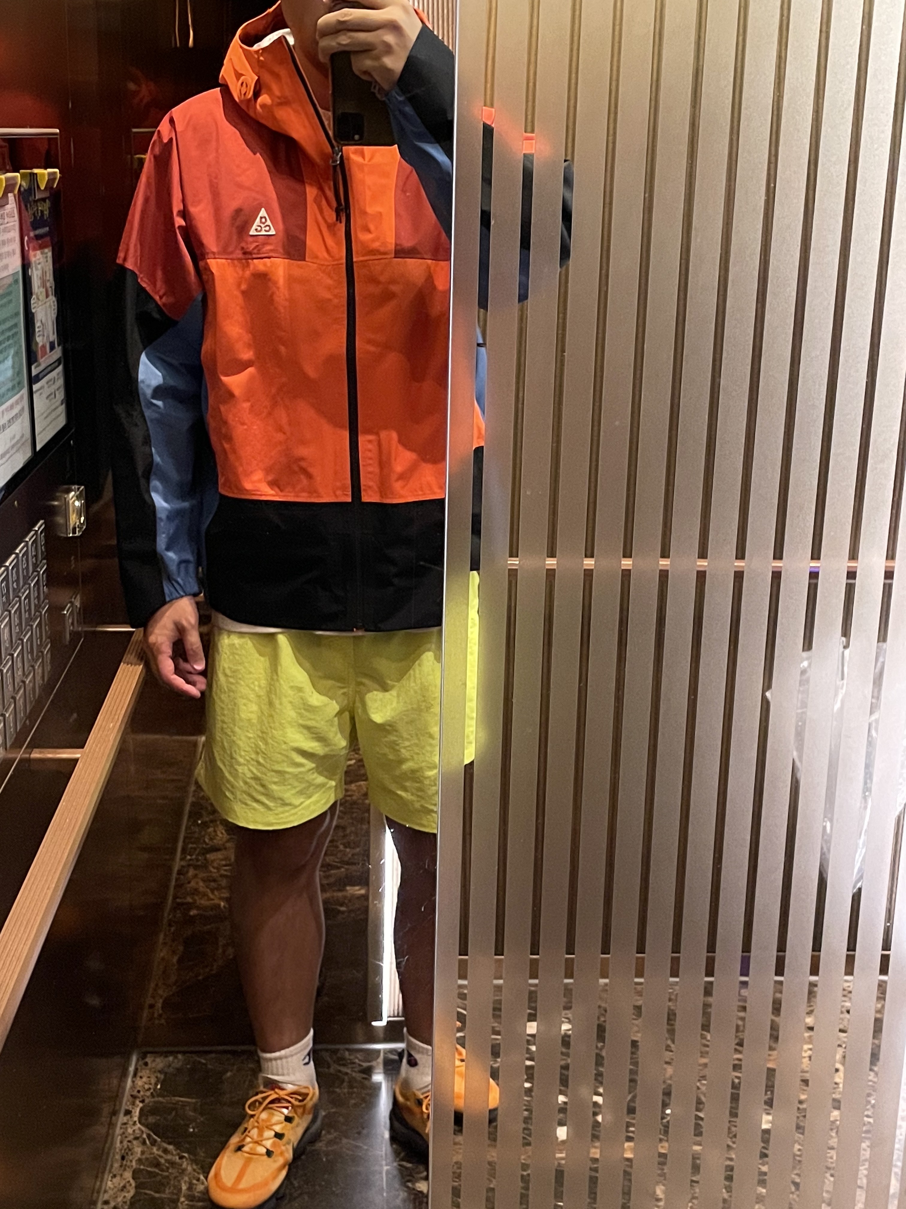 Nike ACG Storm-Fit ADV Chain of Craters Jacket Orange Black Blue - US/EU 착용 스타일