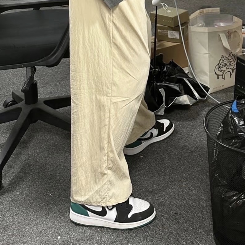 (GS) Jordan 1 Low Black Mystic Green 착용 스타일